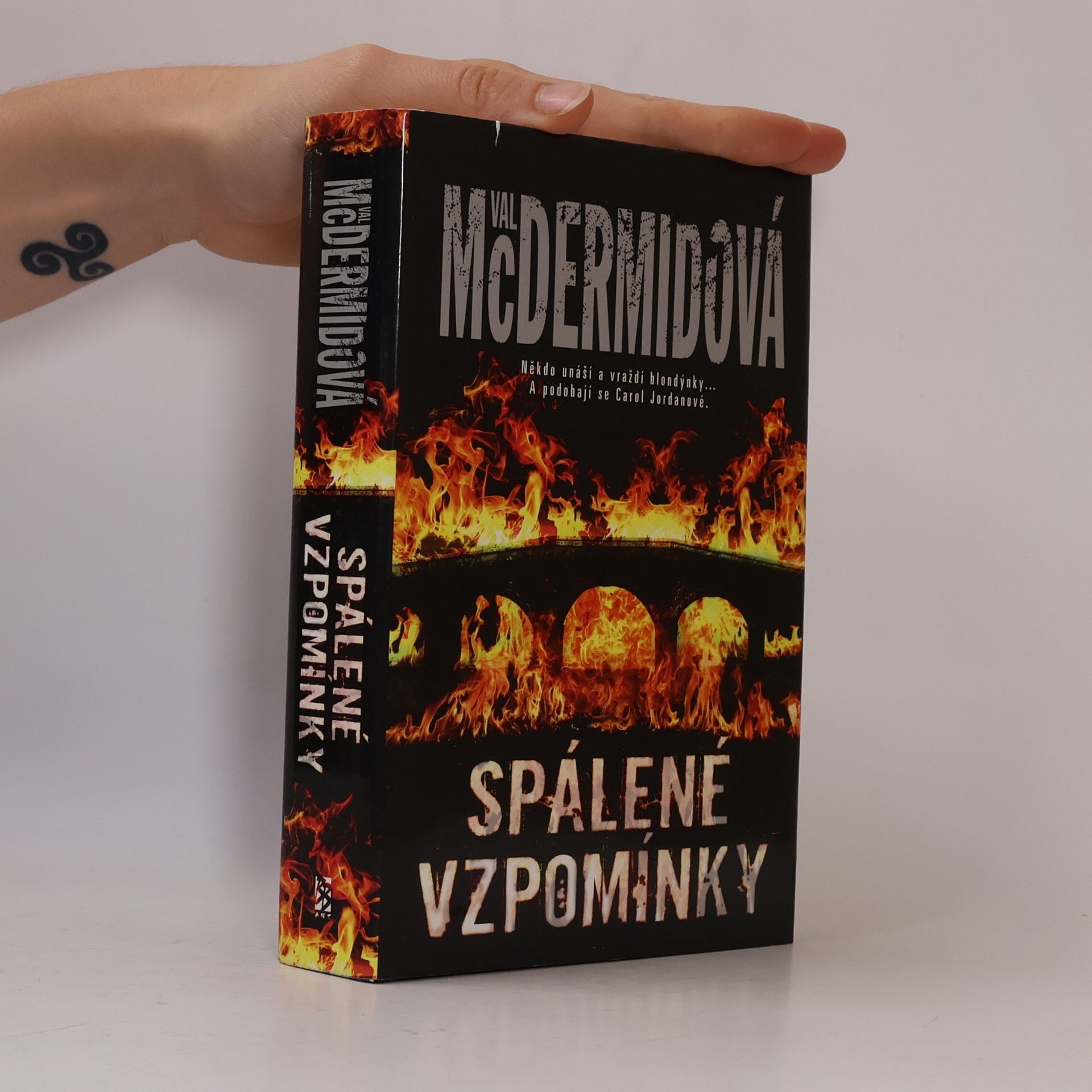 Val McDermid Spálené vzpomínky