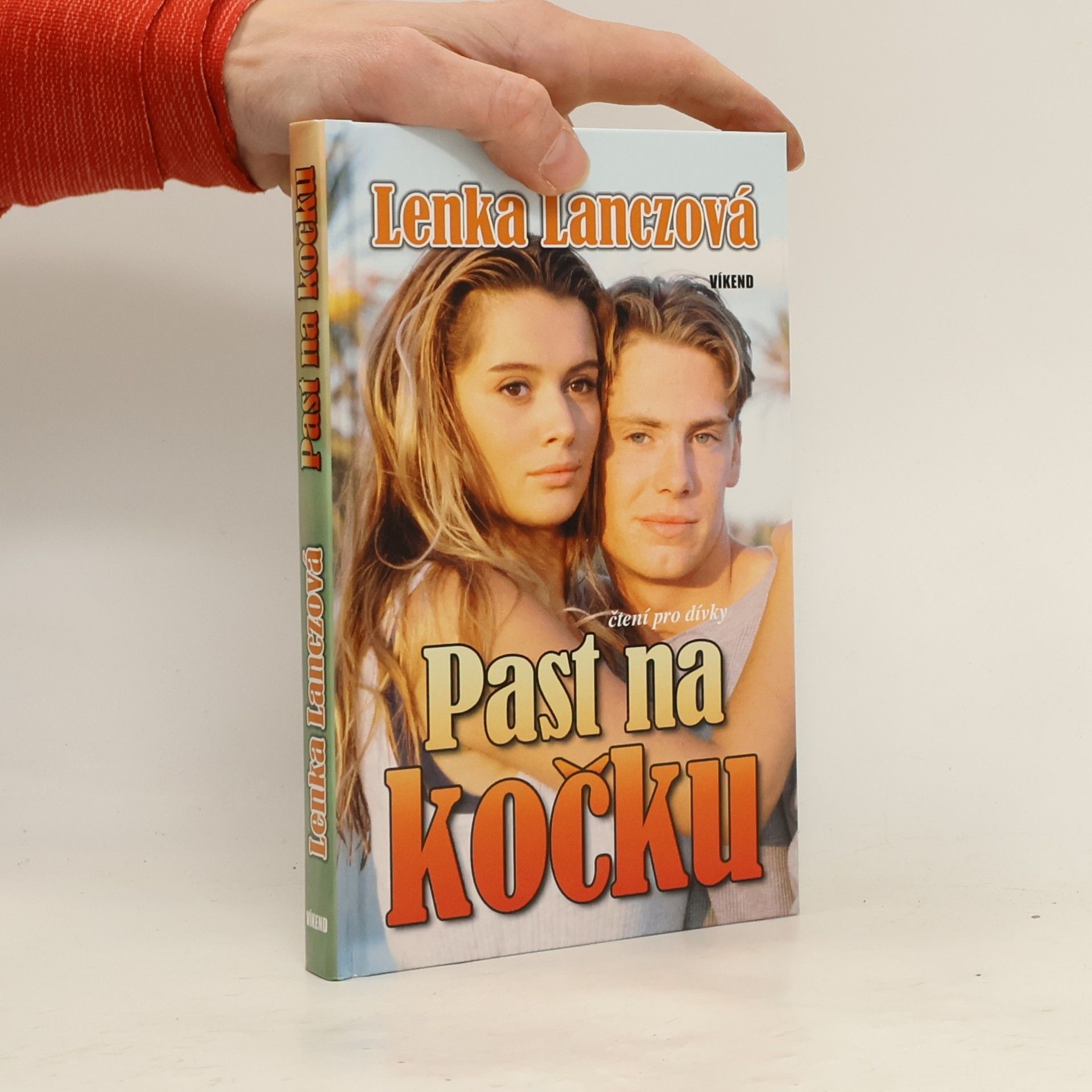 Lenka Lanczová Past na kočku
