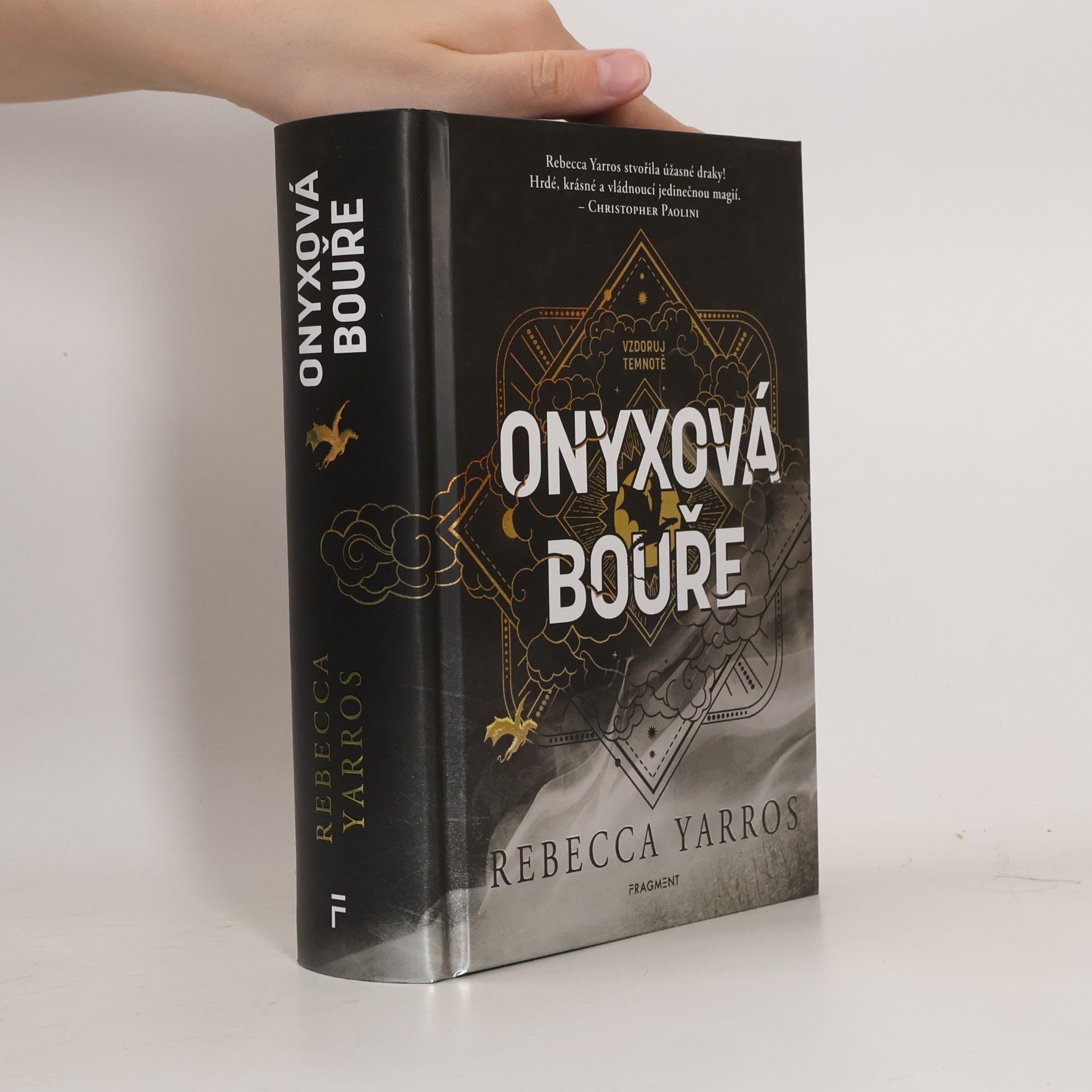 Rebecca Yarros Onyxová bouře