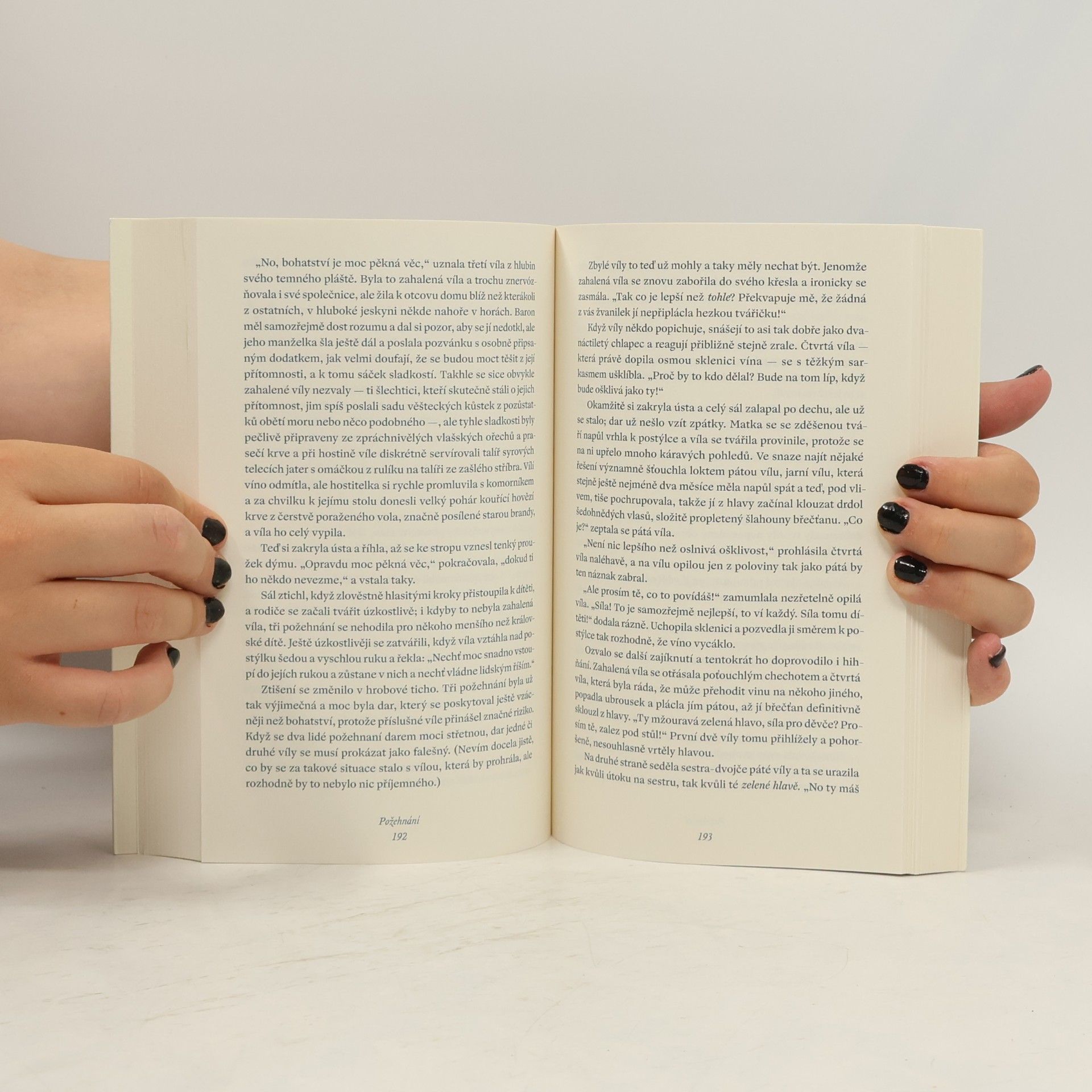 Naomi Novik Pohřbeno v hlubinách a jiné povídky