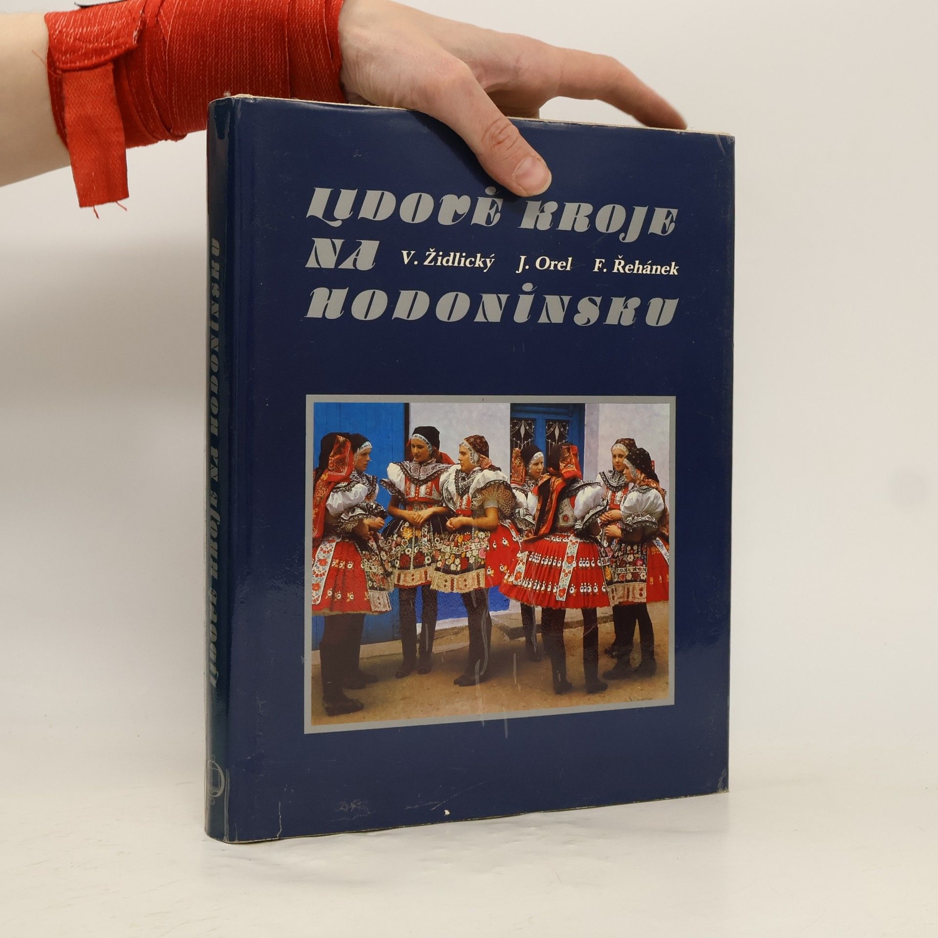 Jaroslav Orel Lidové kroje na Hodonínsku