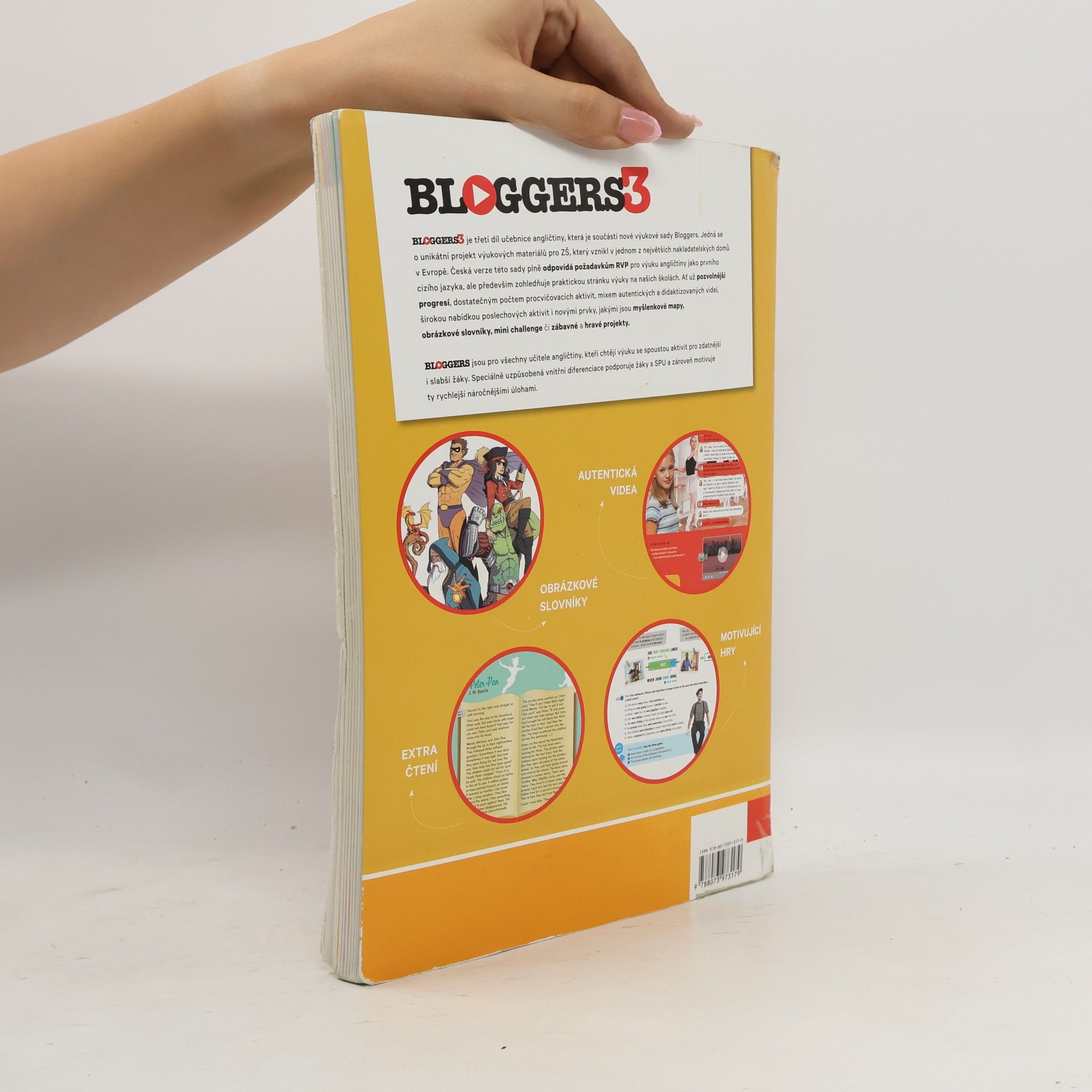 Zdeňka Španingerová Bloggers 3 : connected with the world of English. Učebnice