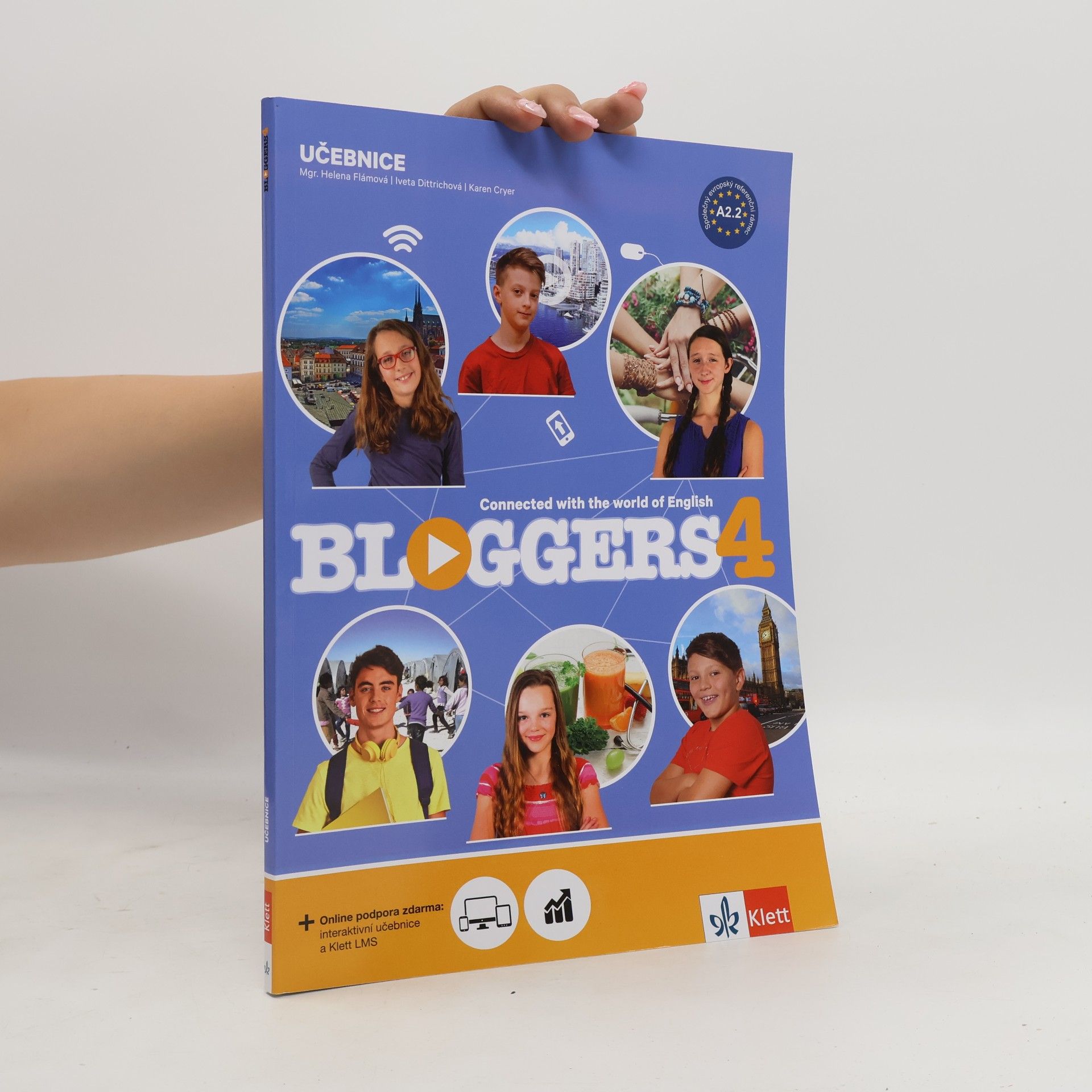 Bloggers 4 : Connected with the World of English