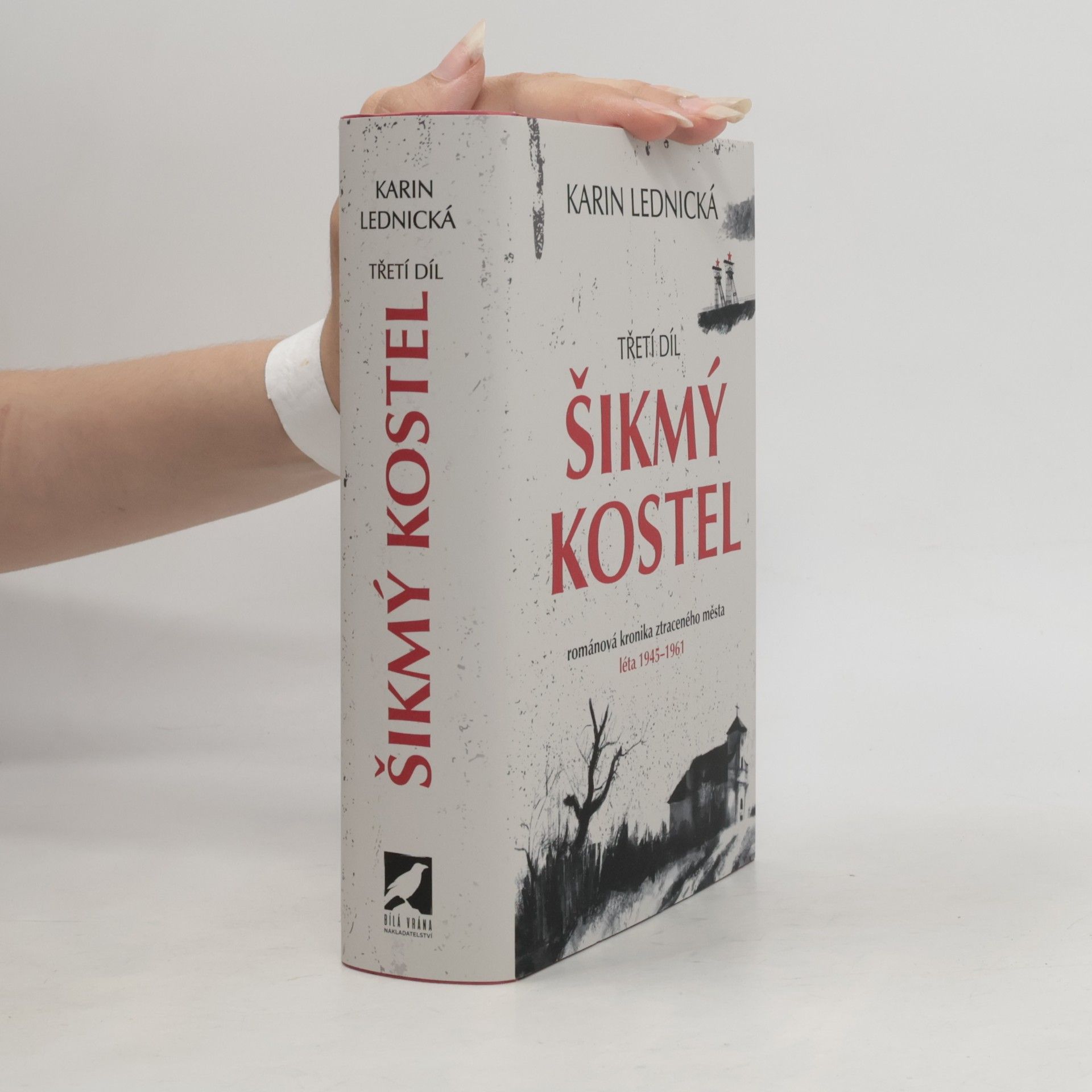Karin Lednická Šikmý kostel 3