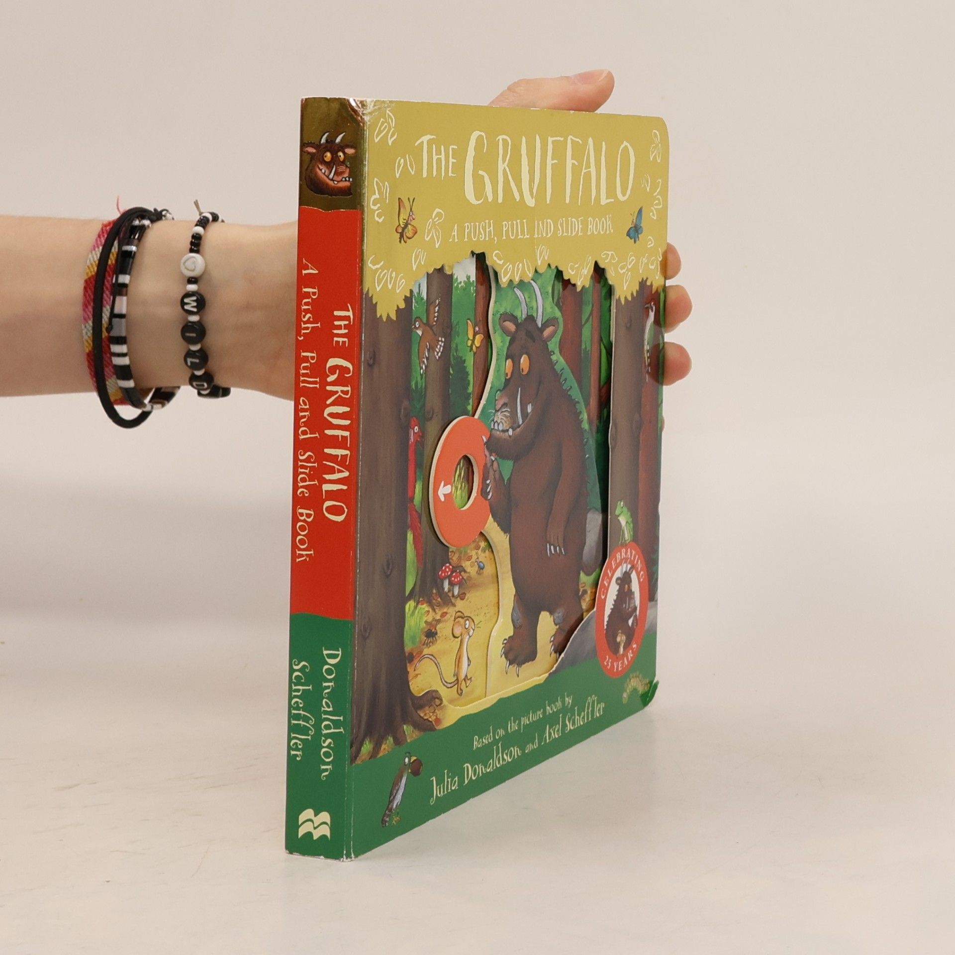 Julia Donaldson The Gruffalo: A Push, Pull and Slide Book