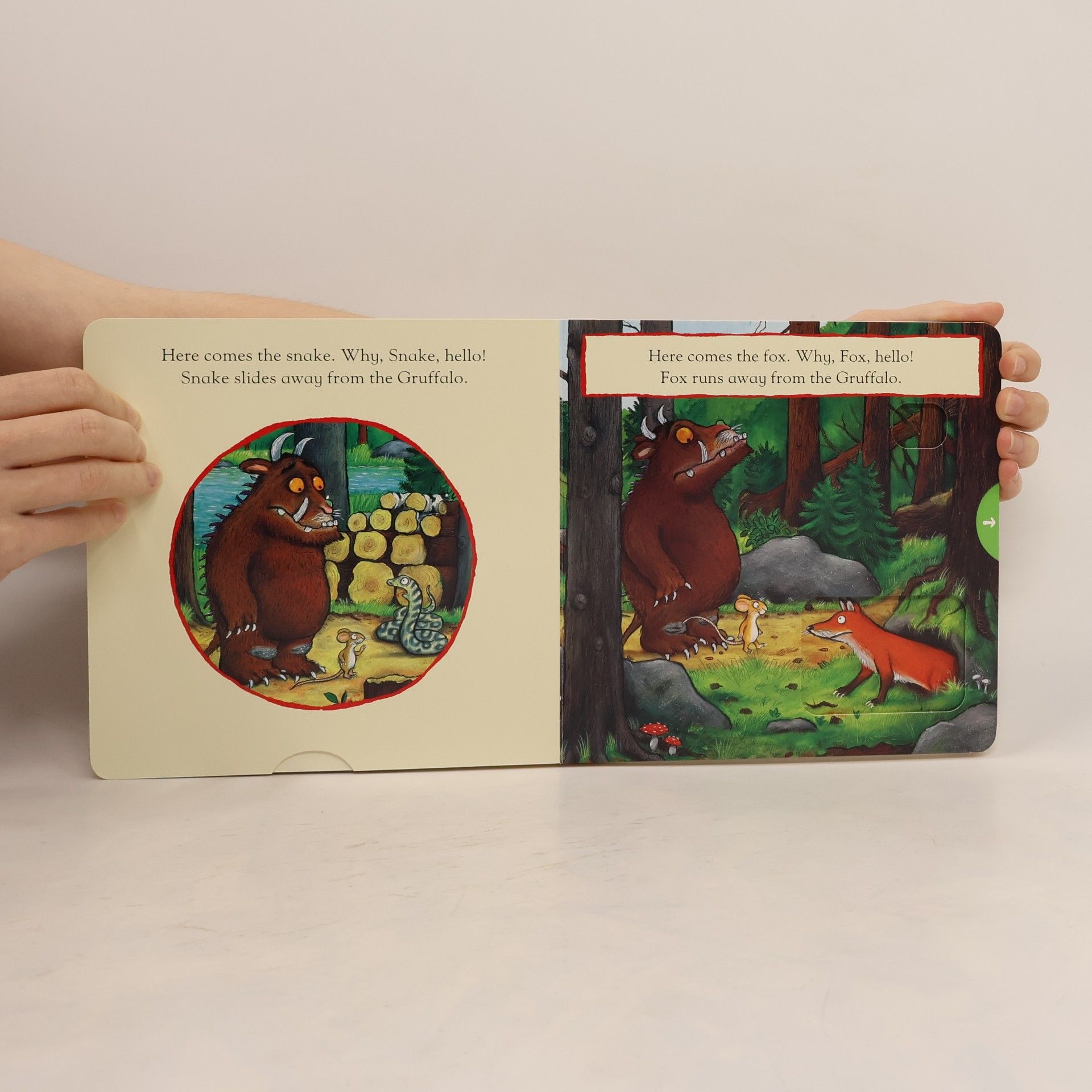 Julia Donaldson The Gruffalo: A Push, Pull and Slide Book
