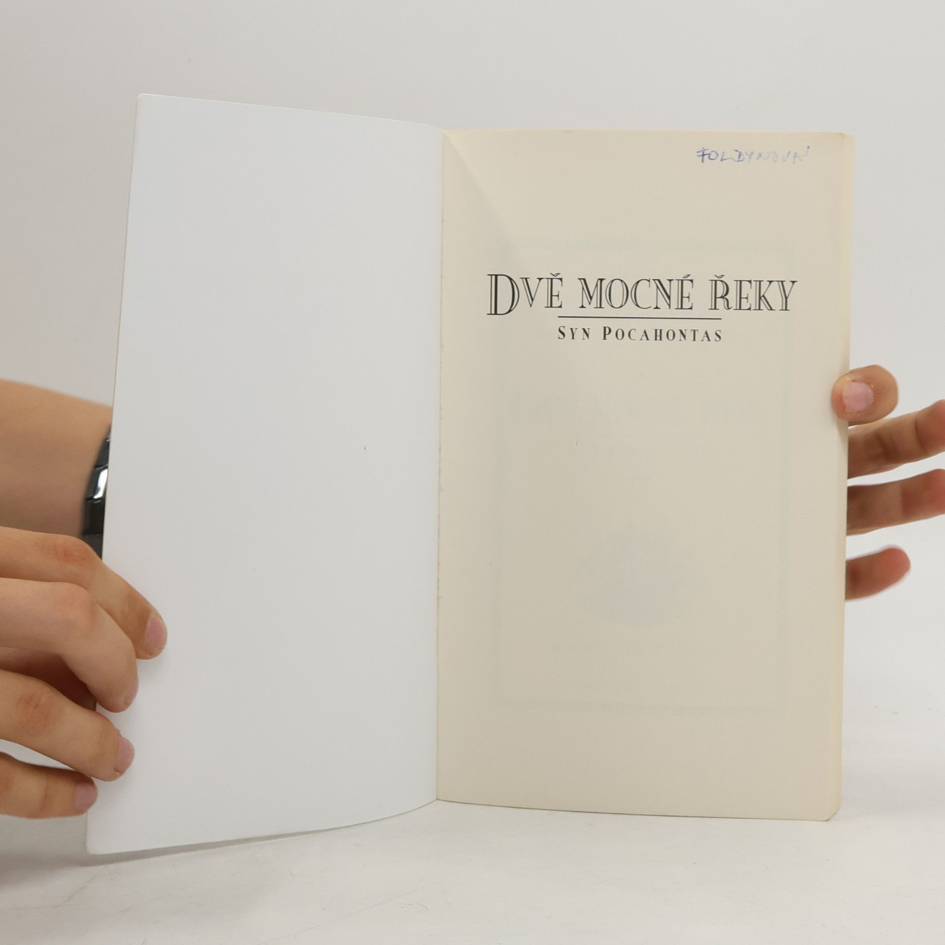 Mari Hanes Dvě mocné řeky