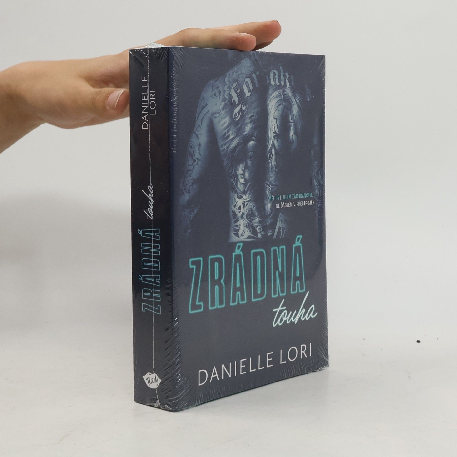 Danielle Lori Zrádná touha