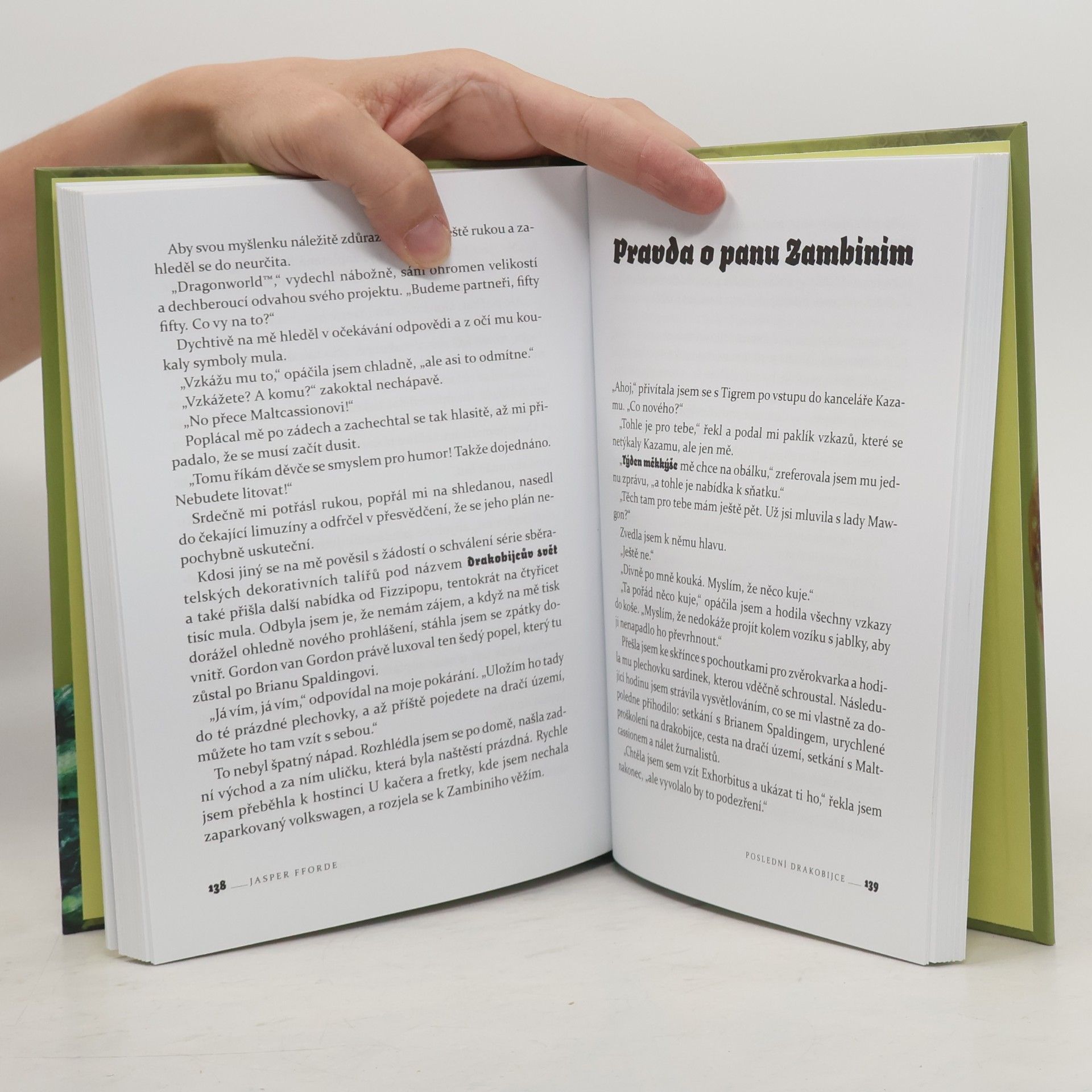 Jasper Fforde Kronika Jennifer Strangeové. Kniha první, Poslední drakobijce
