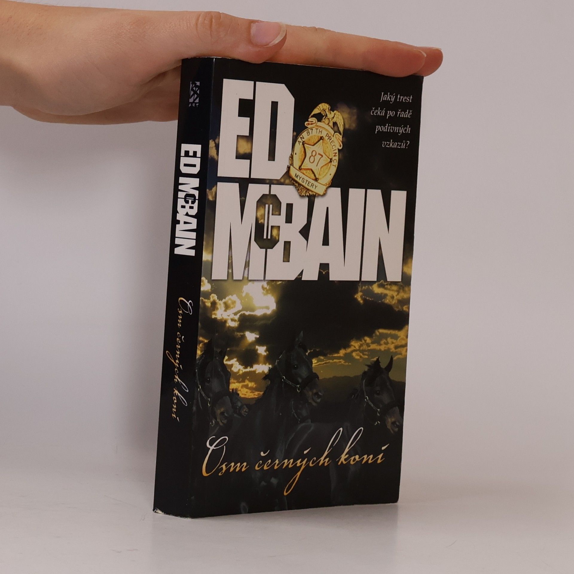 Ed McBain Osm černých koní