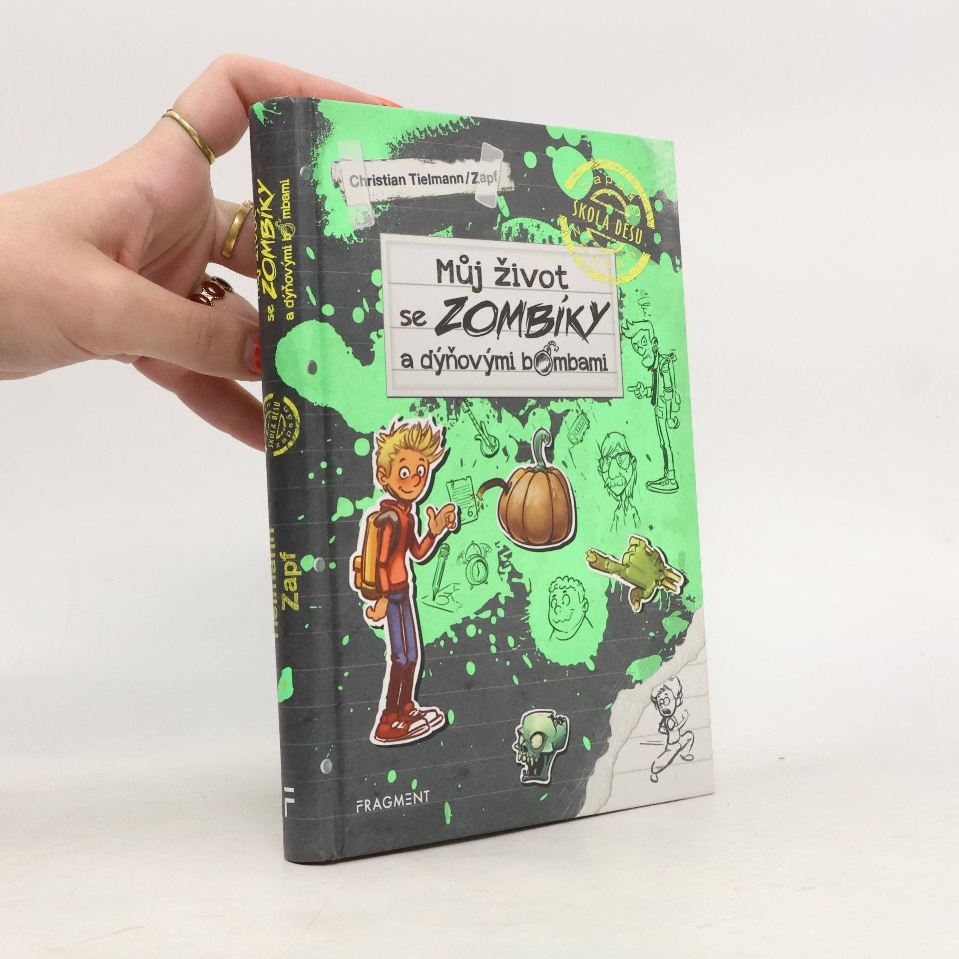 Můj život se zombíky a dýňovými bombami