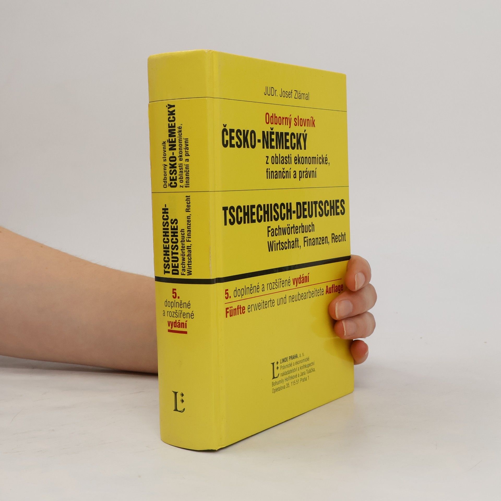 Odborný slovník česko-německý z oblasti ekonomické, finanční a právní = [Tschechisch-deutsches Fachwörterbuch Wirtschaft, Finanzen, Recht]