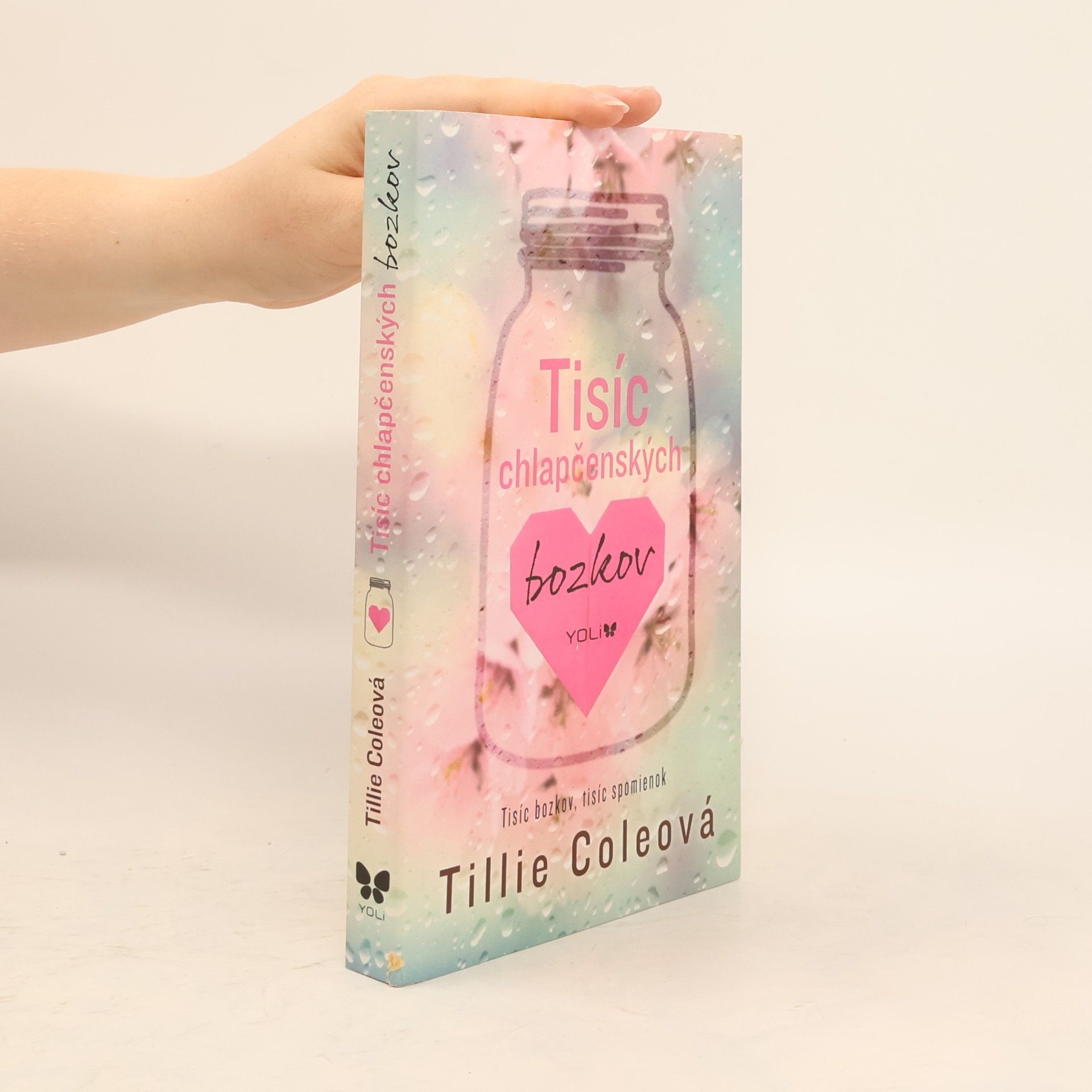 Tillie Cole Tisíc chlapčenských bozkov