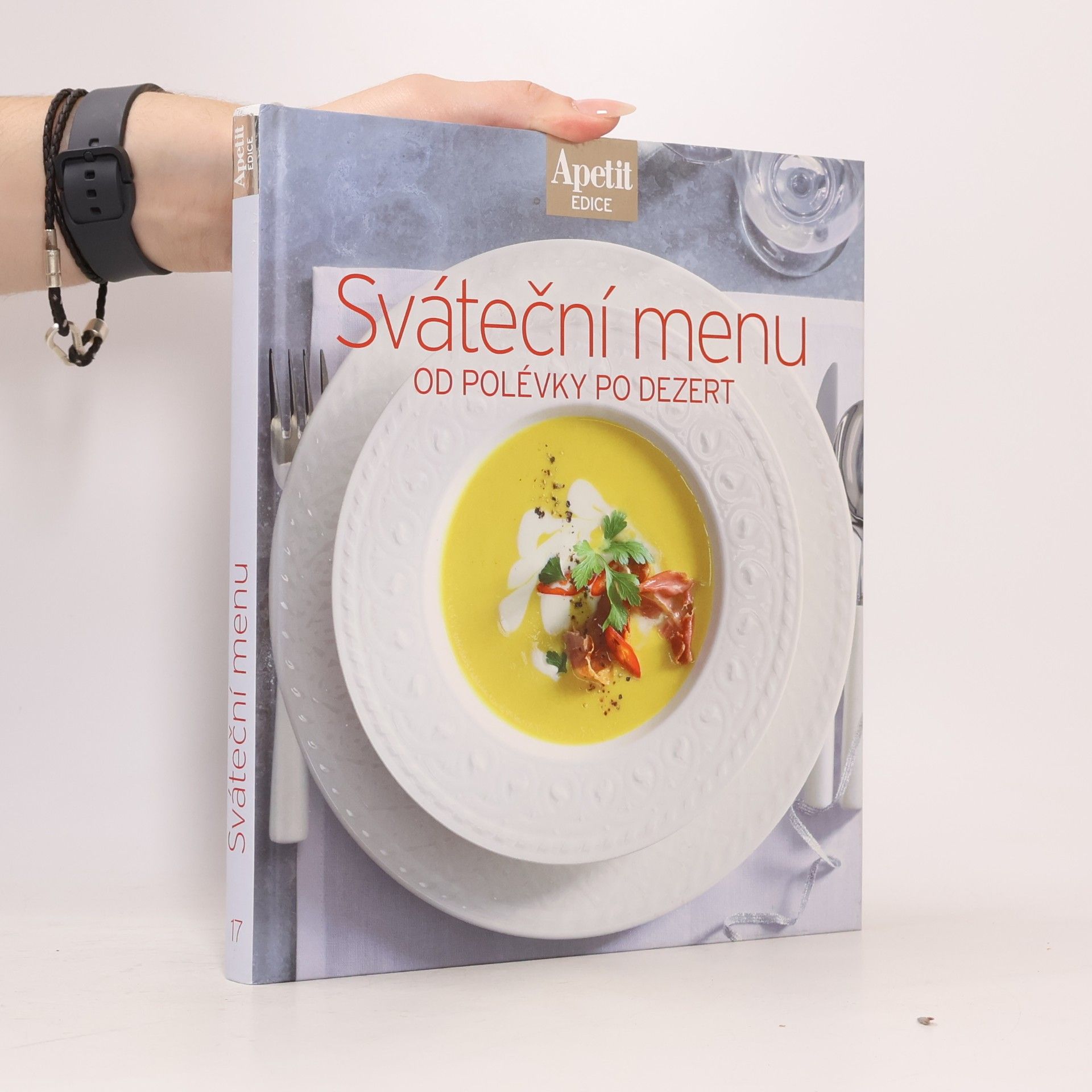Autorenkollektiv Sváteční menu od polévky po dezert
