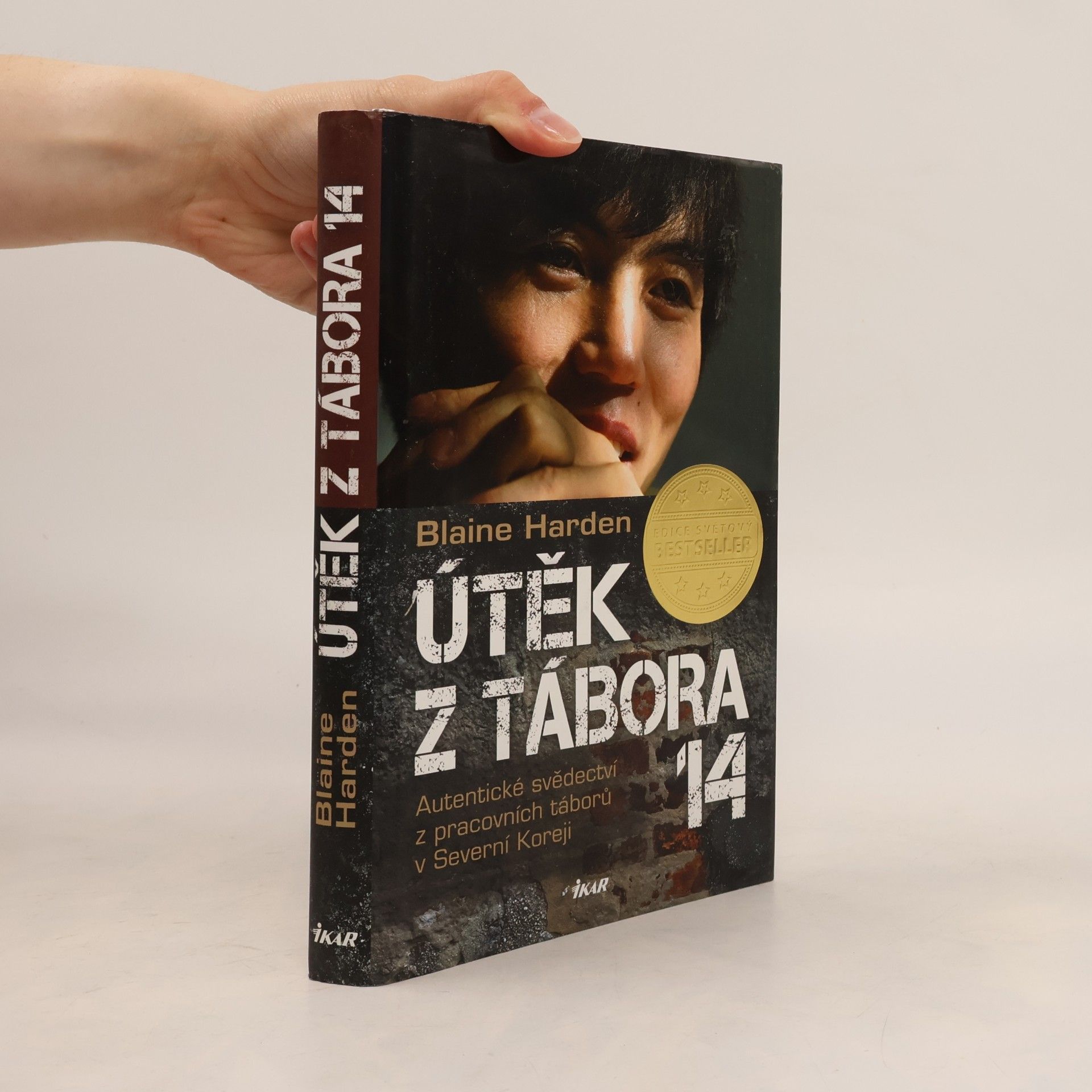 Blaine Harden Útěk z Tábora 14