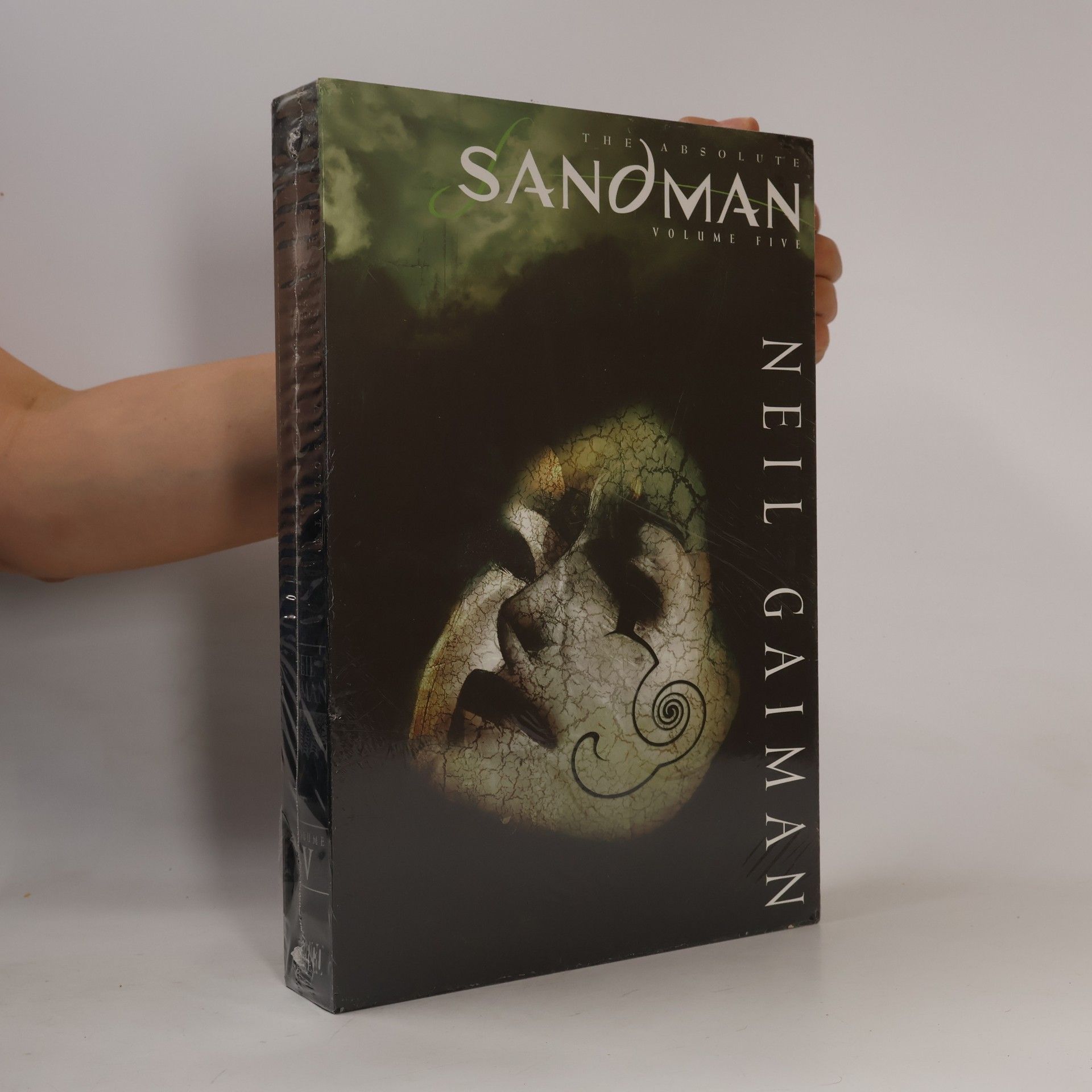 Neil Gaiman The Absolute Sandman. Volume Five