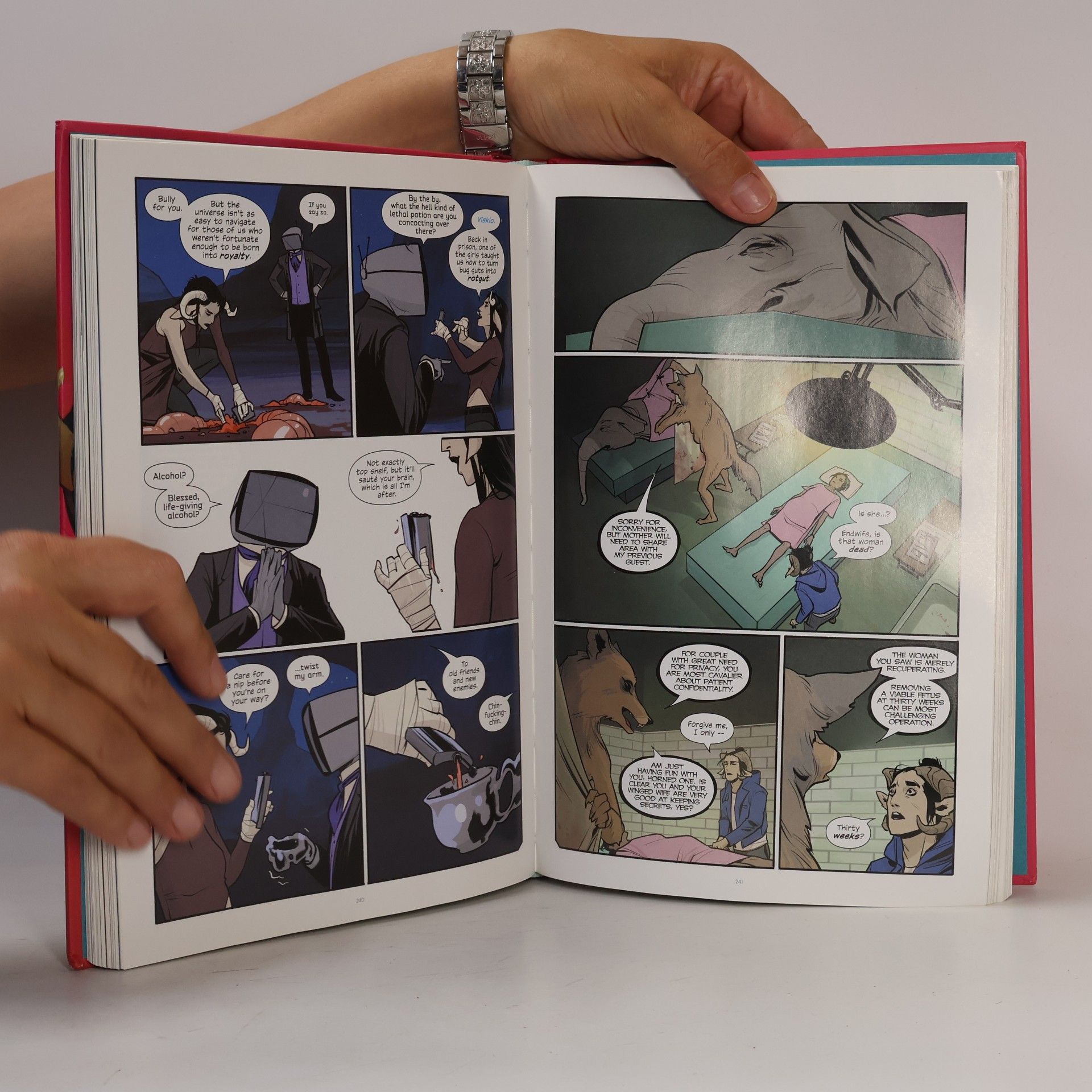 Brian K. Vaughan Saga. Book Three