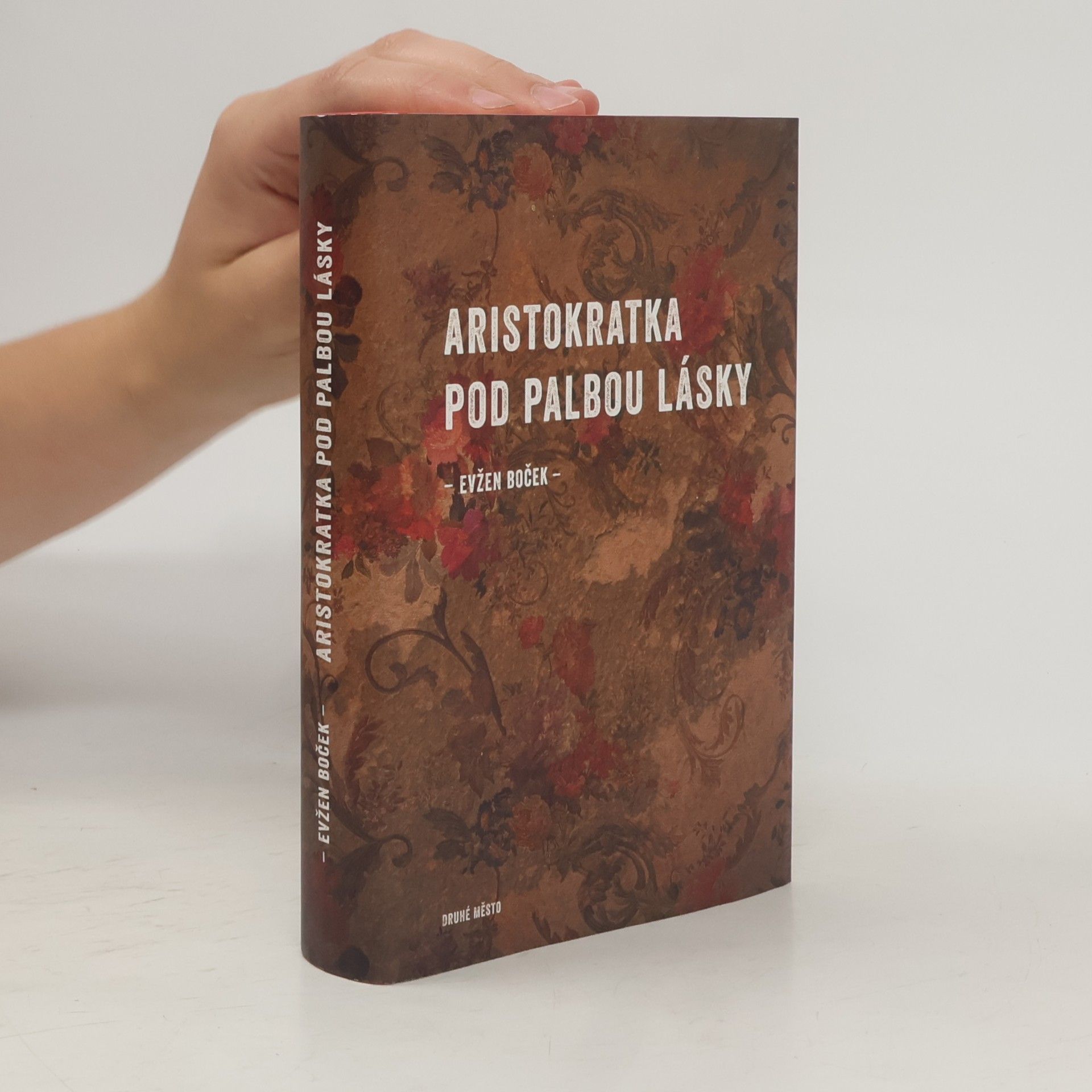 Evžen Boček Aristokratka pod palbou lásky