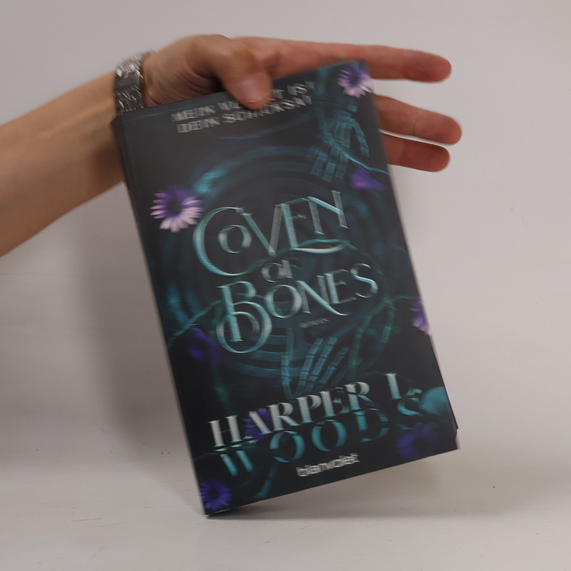 Harper L. Woods Coven of Bones. Mein Verrat ist dein Schicksal