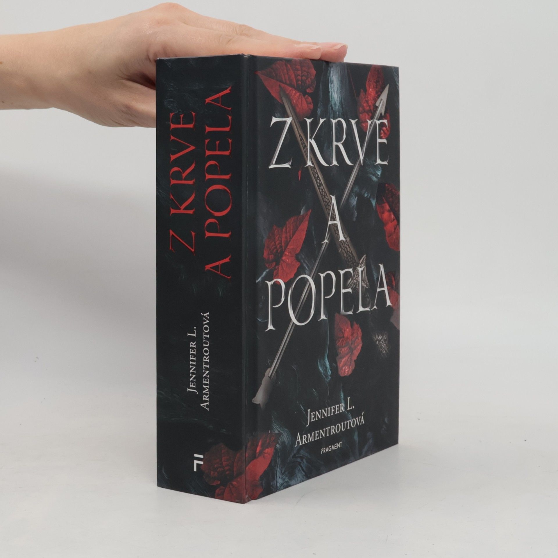 Jennifer L. Armentrout Z krve a popela