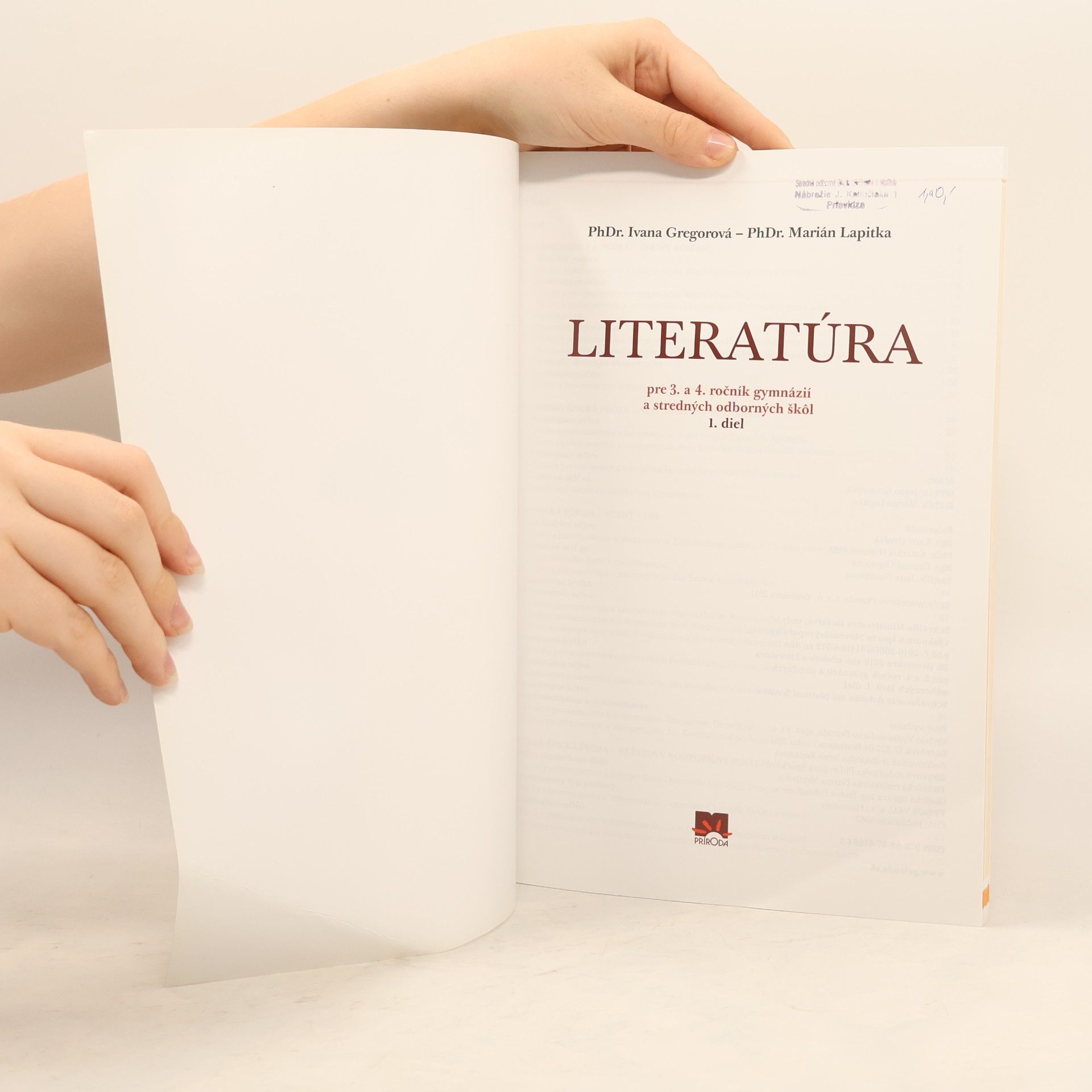 Marián Lapitka Literatúra pre 3. a 4. ročník gymnázií a stredných odborných škôl. 1. diel