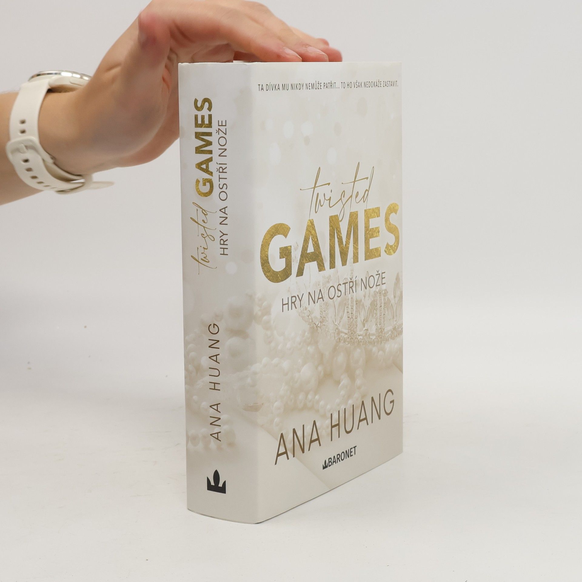 Ana Huang Twisted games. Hry na ostří nože