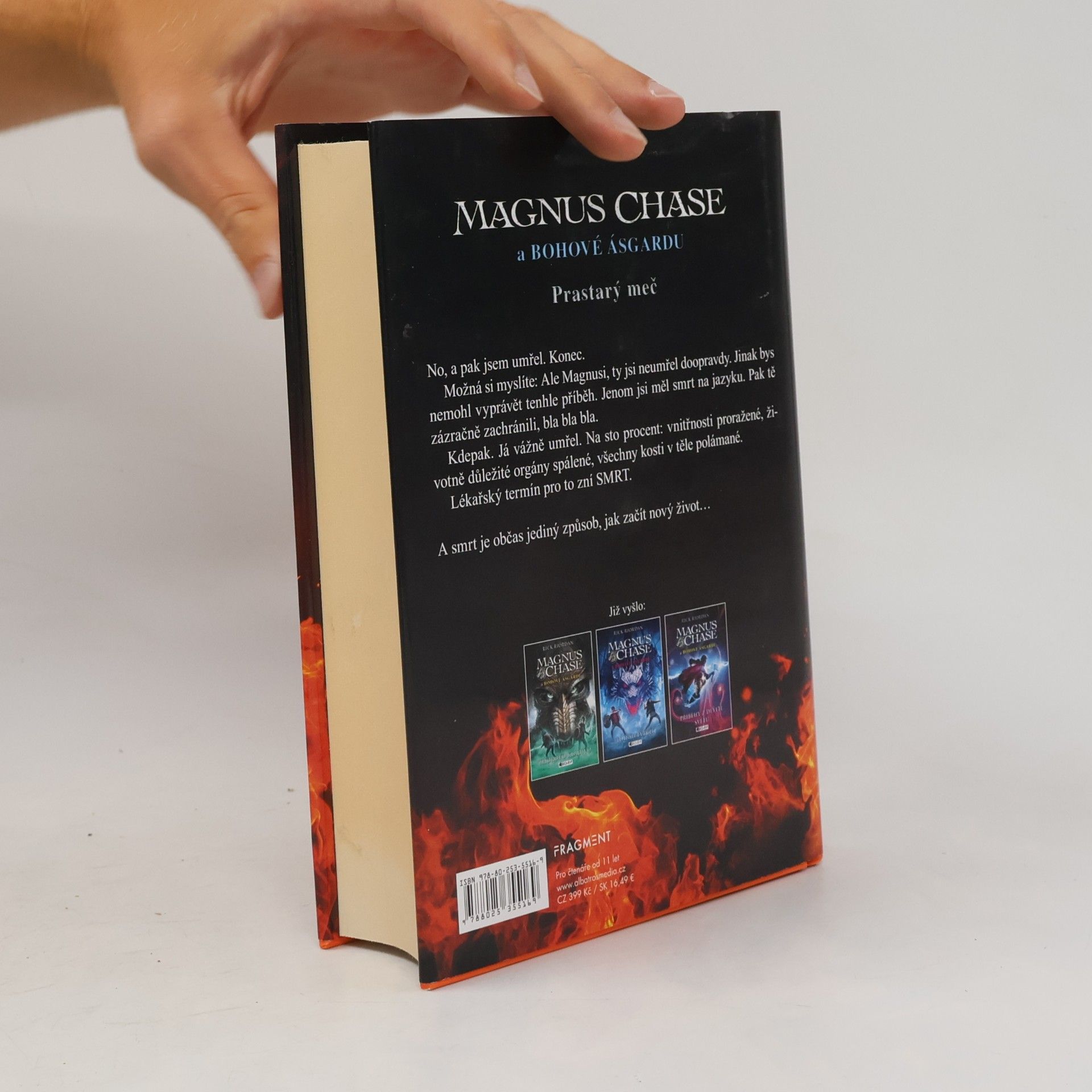 Rick Riordan Magnus Chase a bohové Ásgardu. Prastarý meč