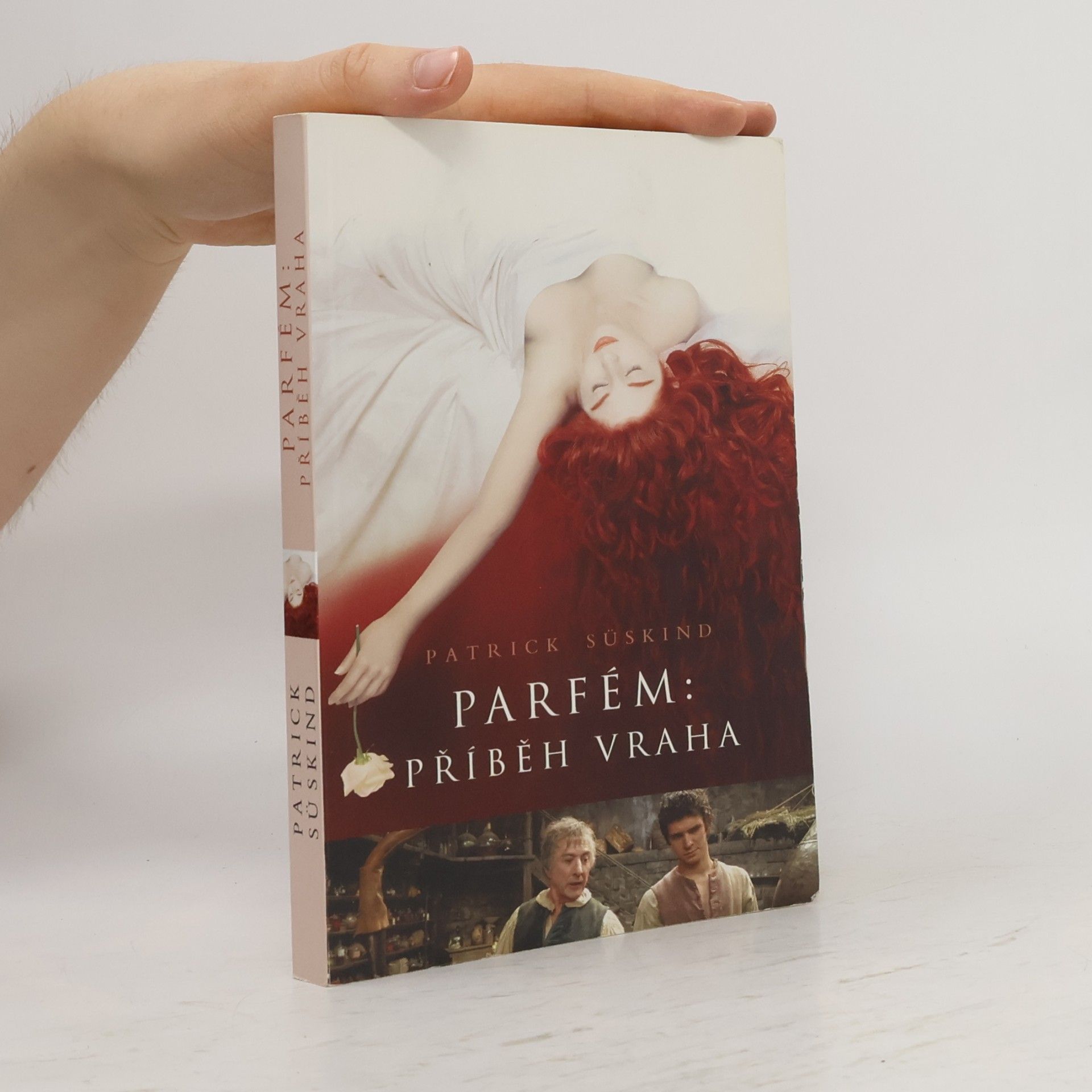 Parfém