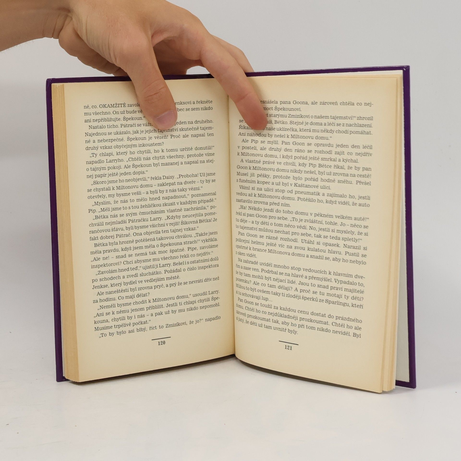 Enid Blyton Tajemství tajného pokoje