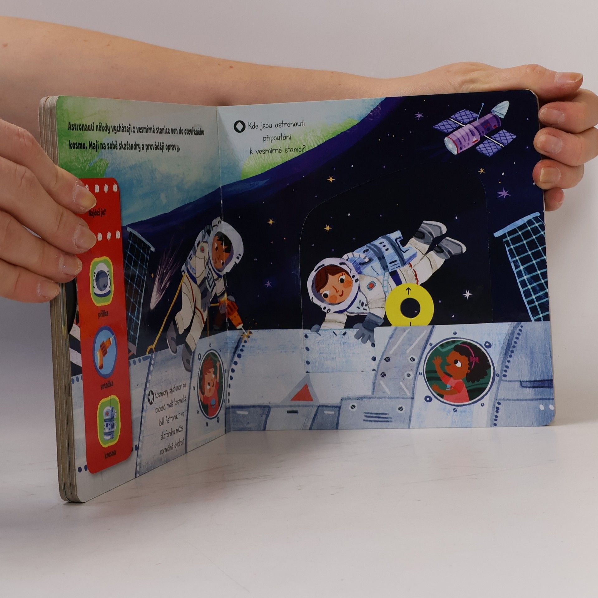 Jaroslava Kučerová Astronauti