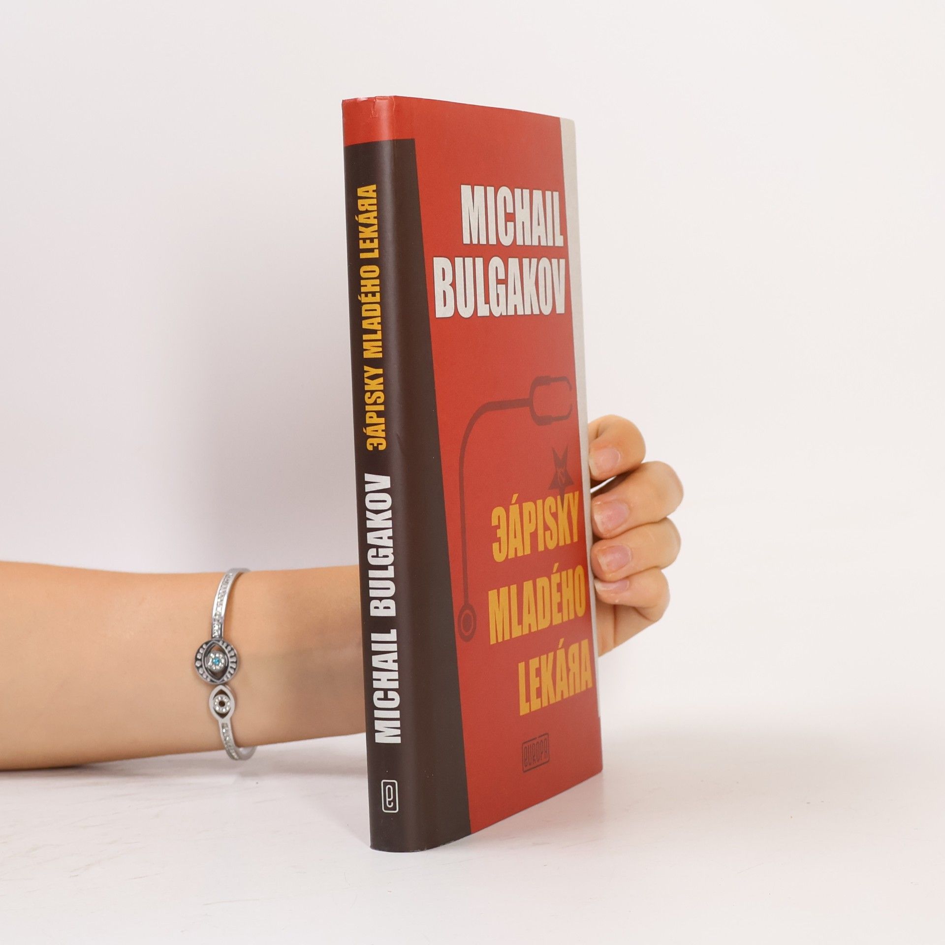 Mikhail Afanasyevich Bulgakov Zápisky mladého lékara