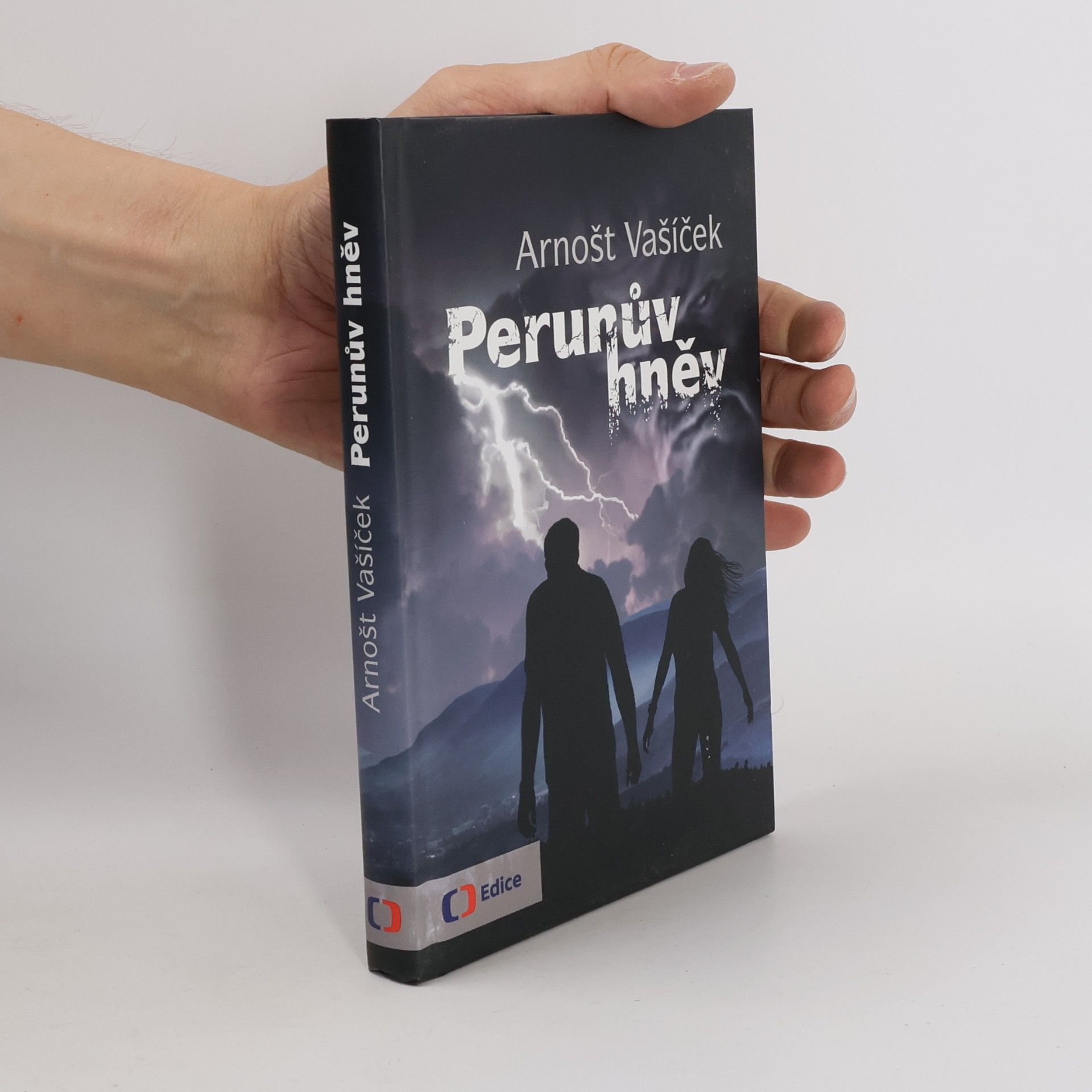 Arnošt Vašíček Perunův hněv