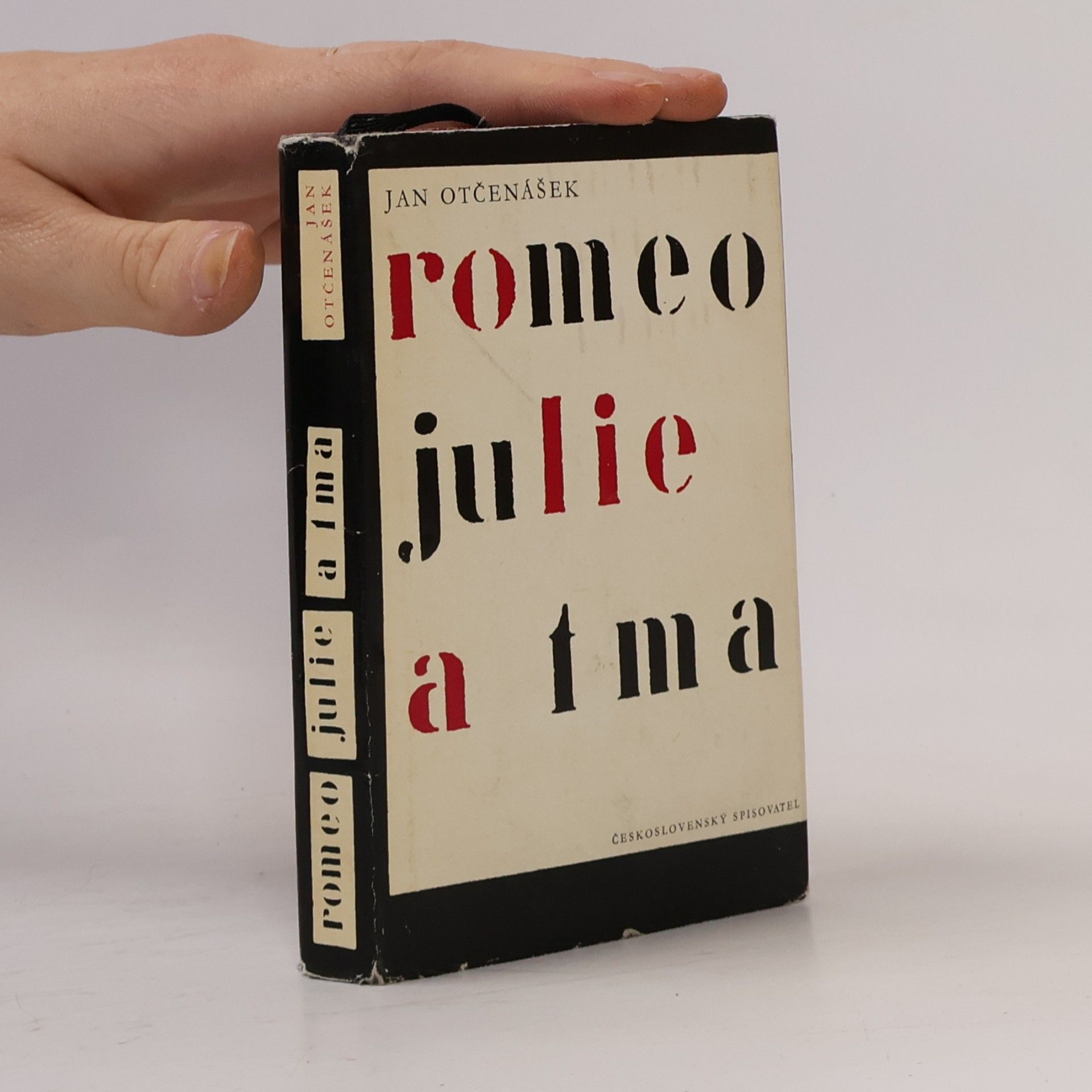 Jan Otčenášek Romeo, Julie a tma