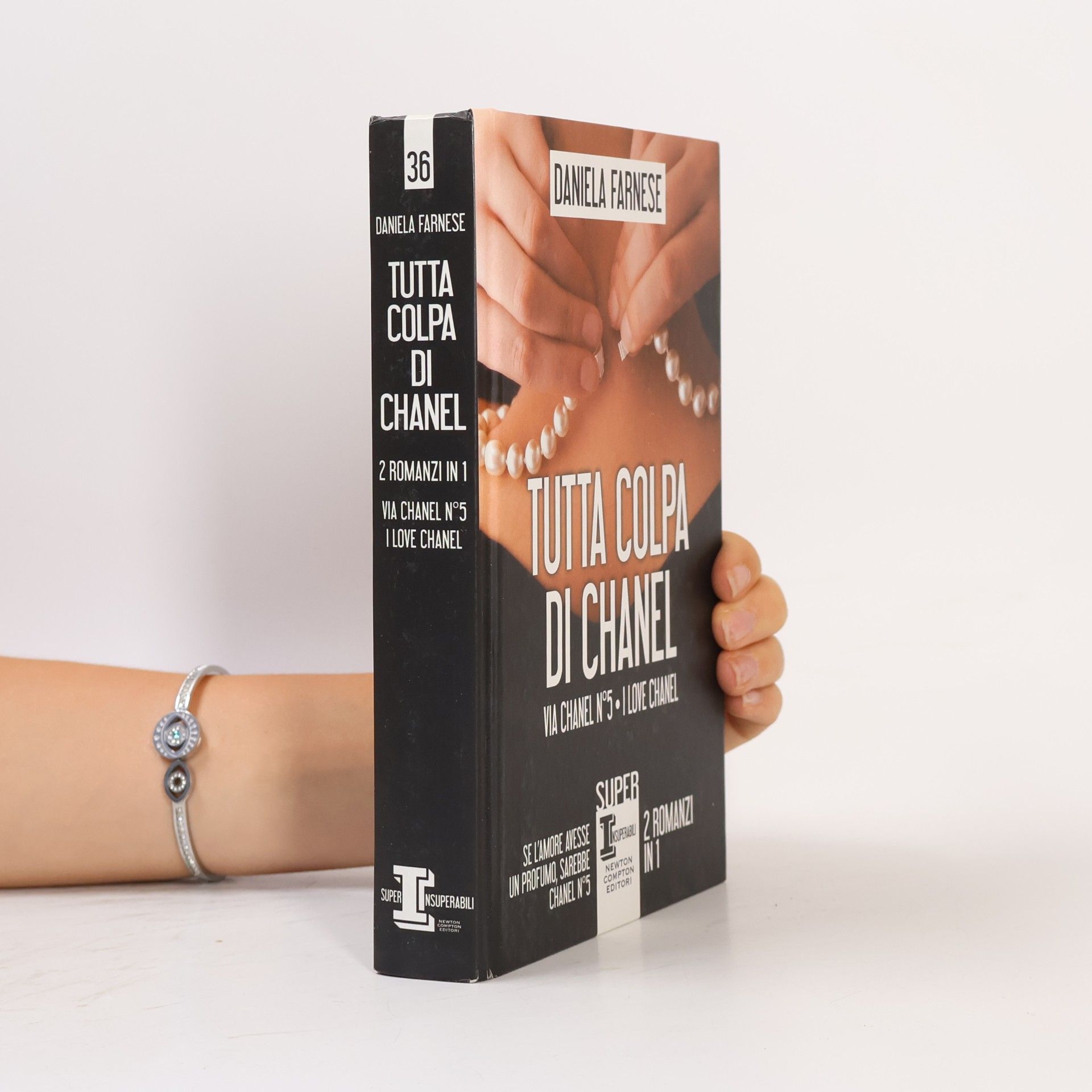 Daniela Farnese Super Insuperabili - 36: Tutta colpa di Chanel