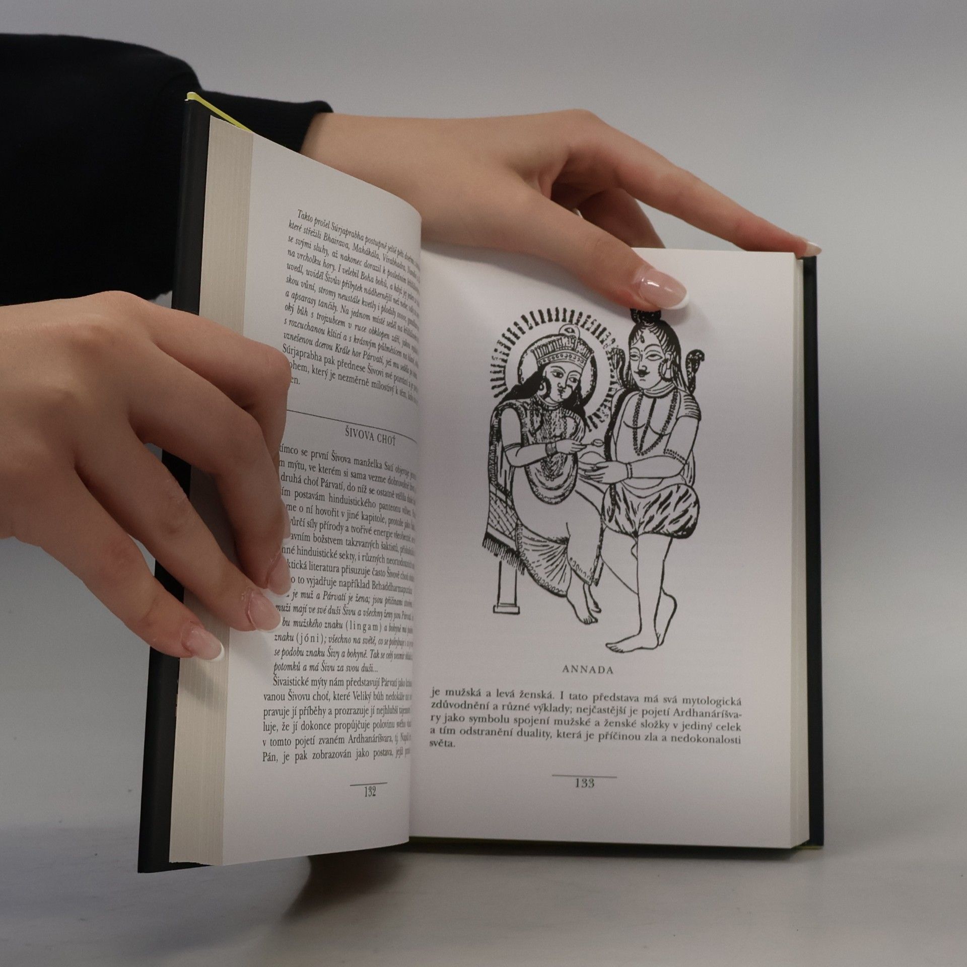 Dušan Zbavitel Bohové s lotosovýma očima: Hinduistické mýty v indické literatuře tří tisíciletí