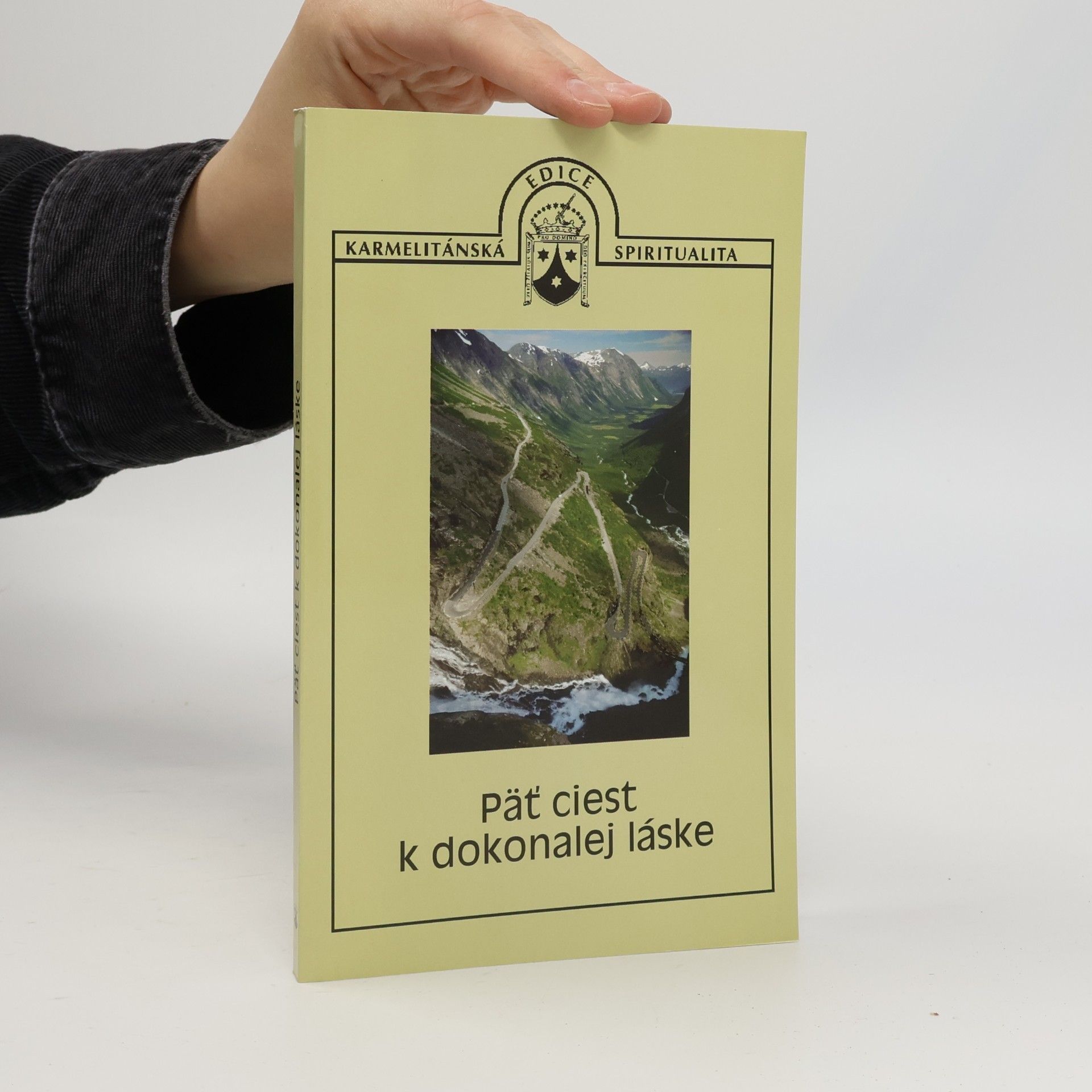 Auteurscollectief Pät ciest k dokonalej láske