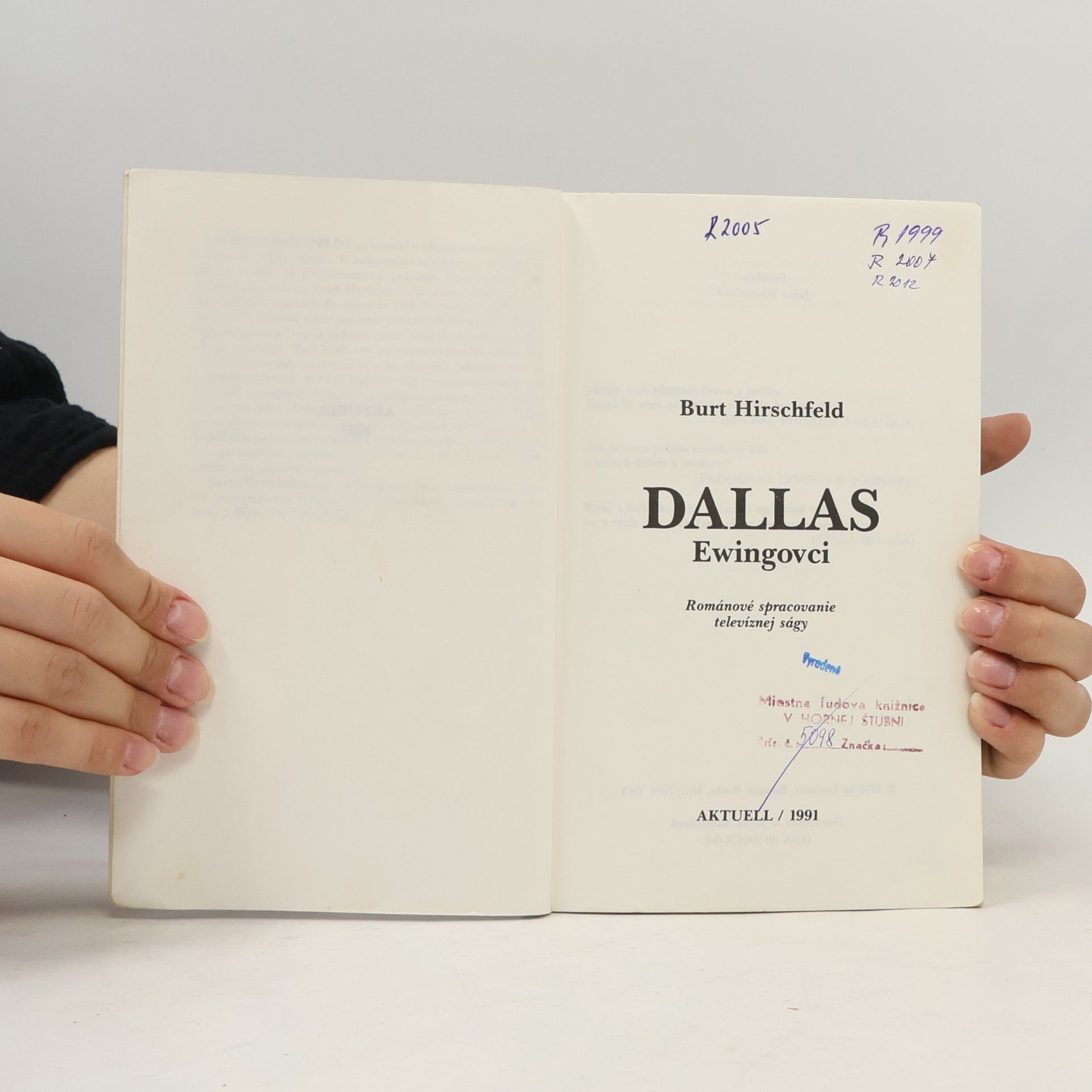Jasna Navrátilová Dallas. Ewingovci