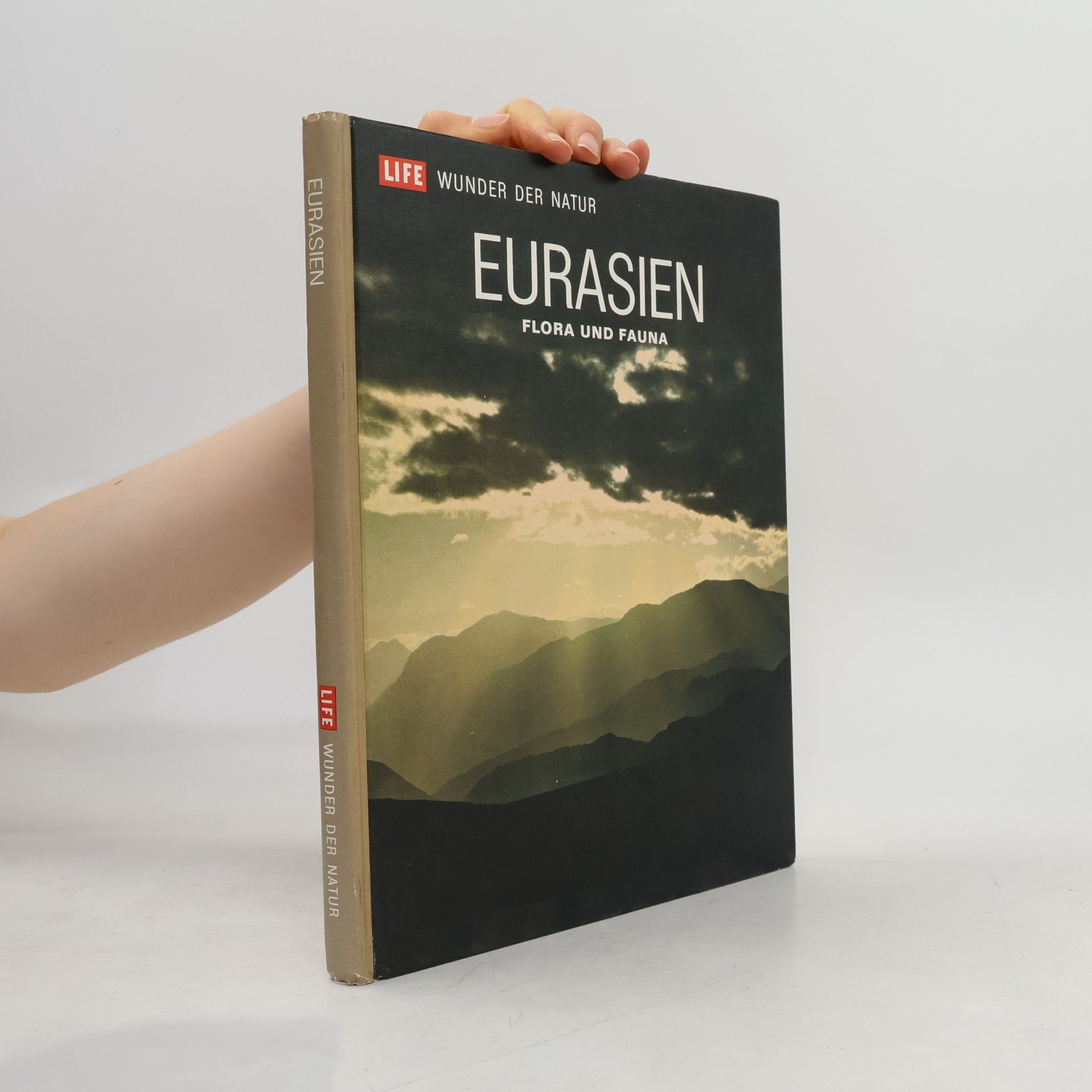 François Bourlière Eurasien. Flora und Fauna
