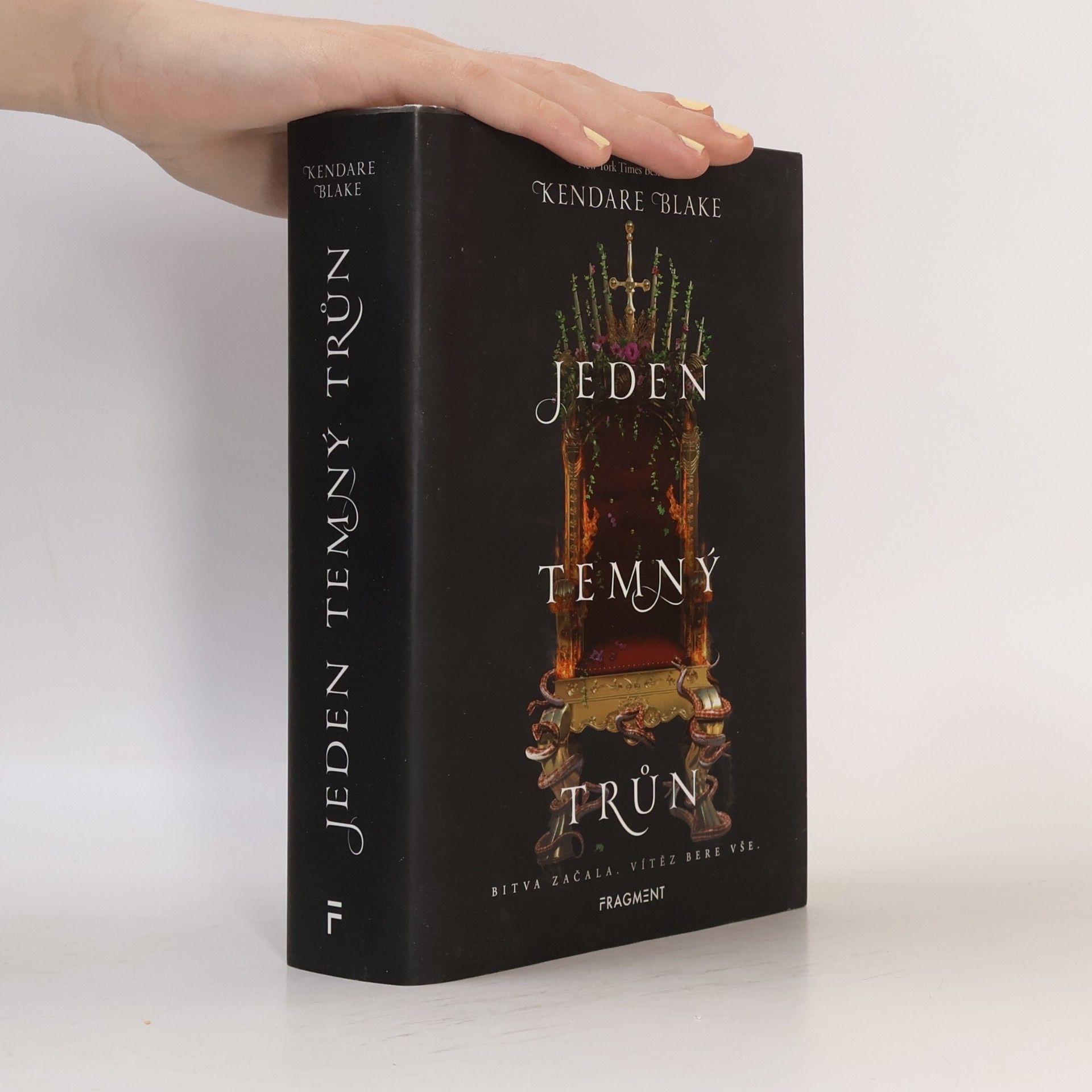Kendare Blake Jeden temný trůn