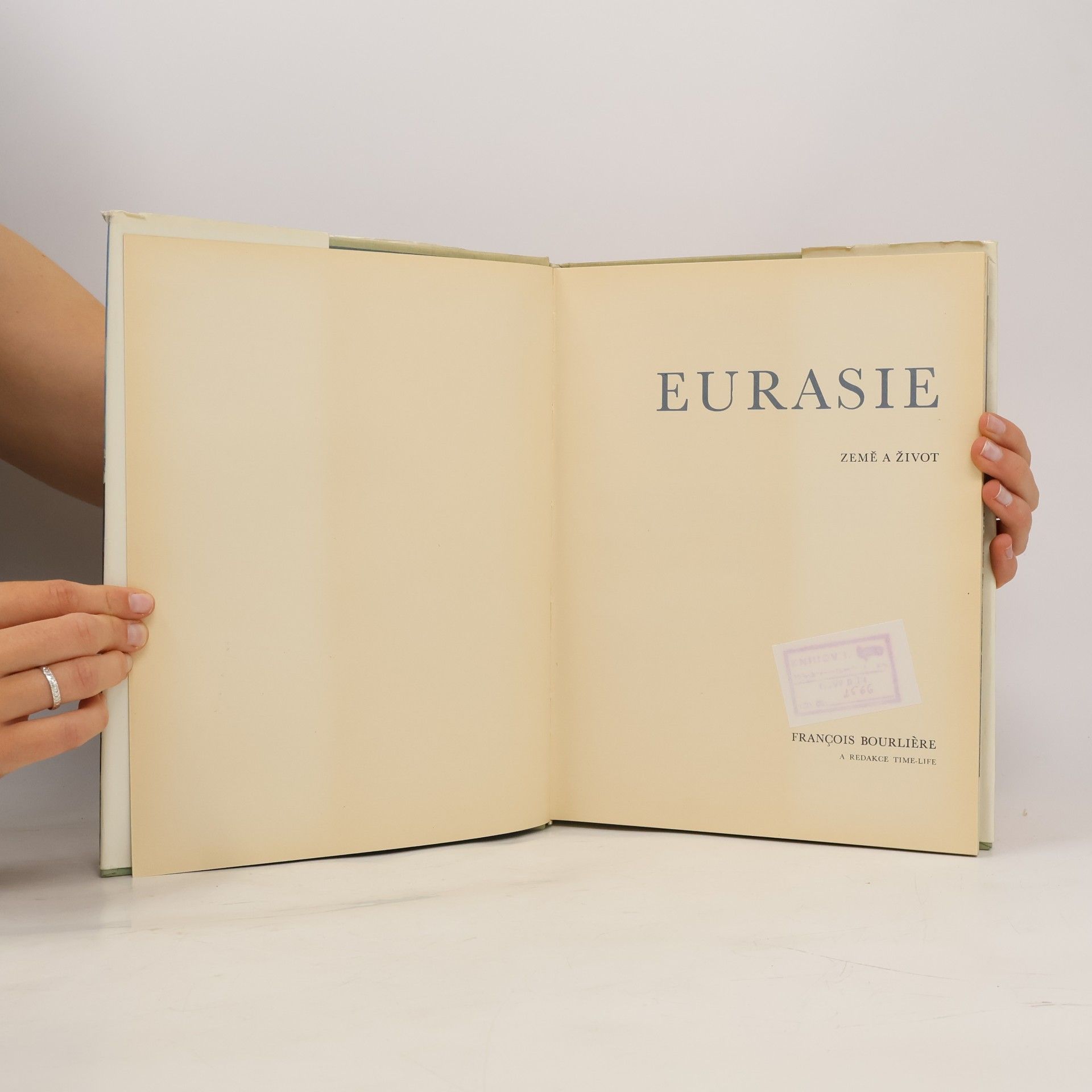 Auteurscollectief Eurasie. Země a život
