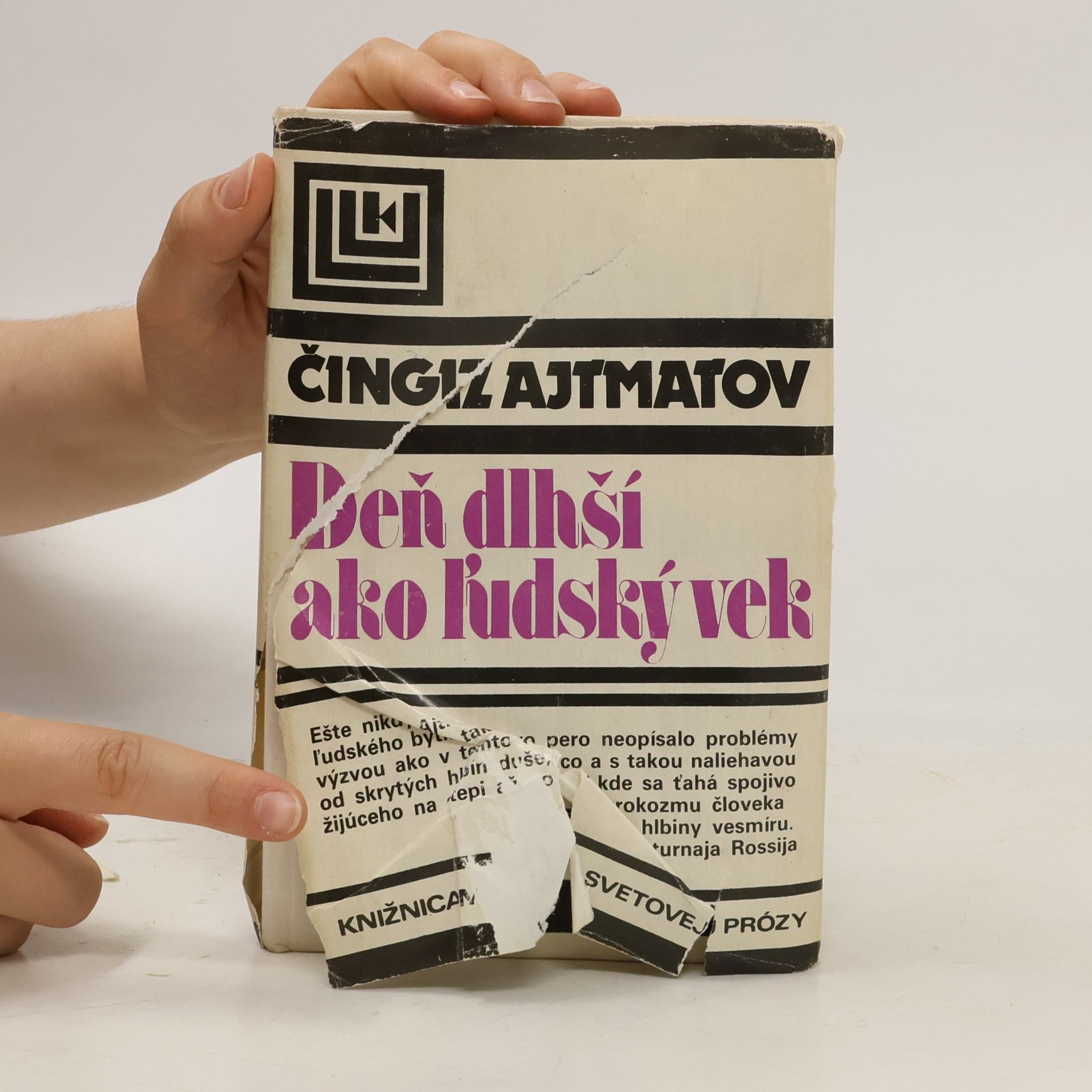 Čingiz Torekulovič Ajtmatov Deň dlhší ako ľudský vek