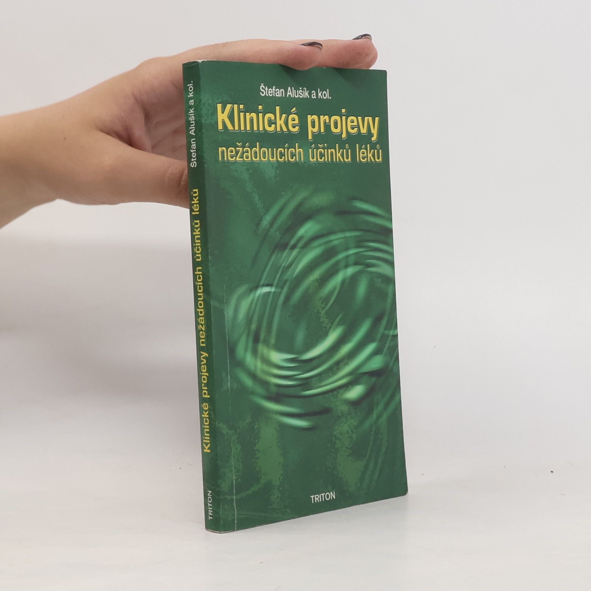 Štefan Alušík Klinické projevy nežádoucích účinků léků
