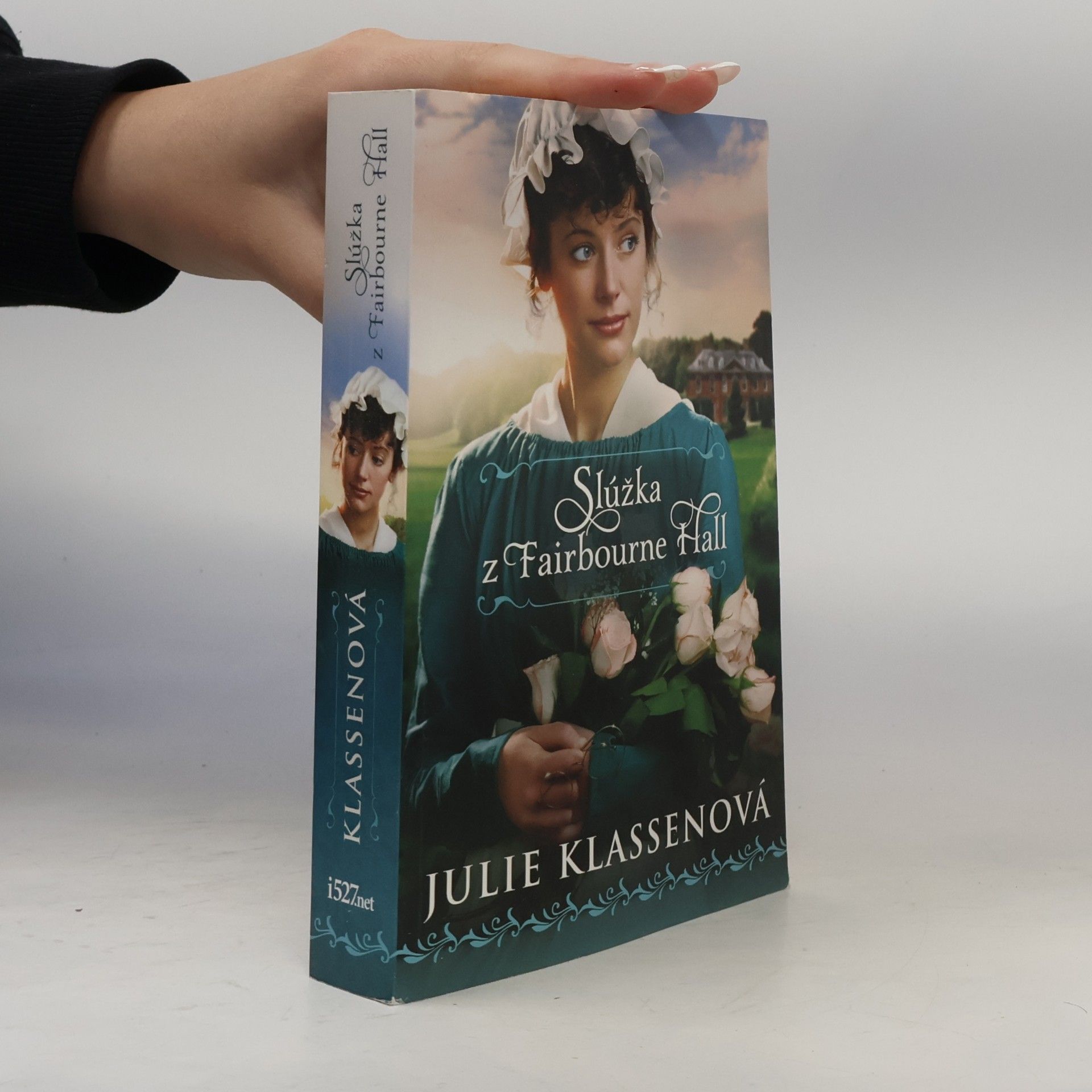 Julie Klassen Slúžka z Fairbourne Hall
