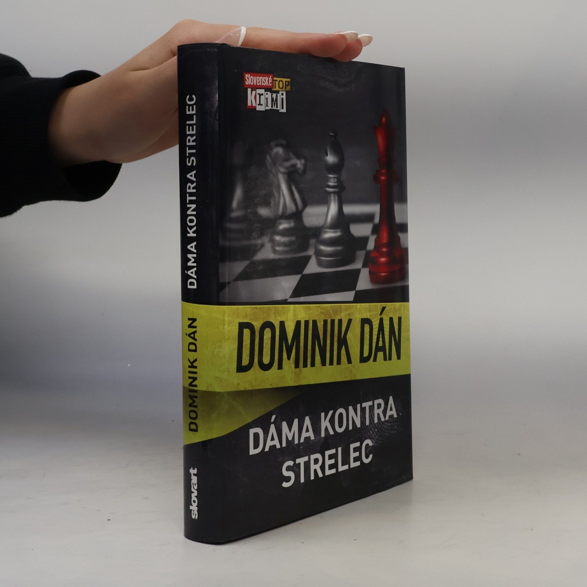 Dominik Dán Dáma kontra strelec