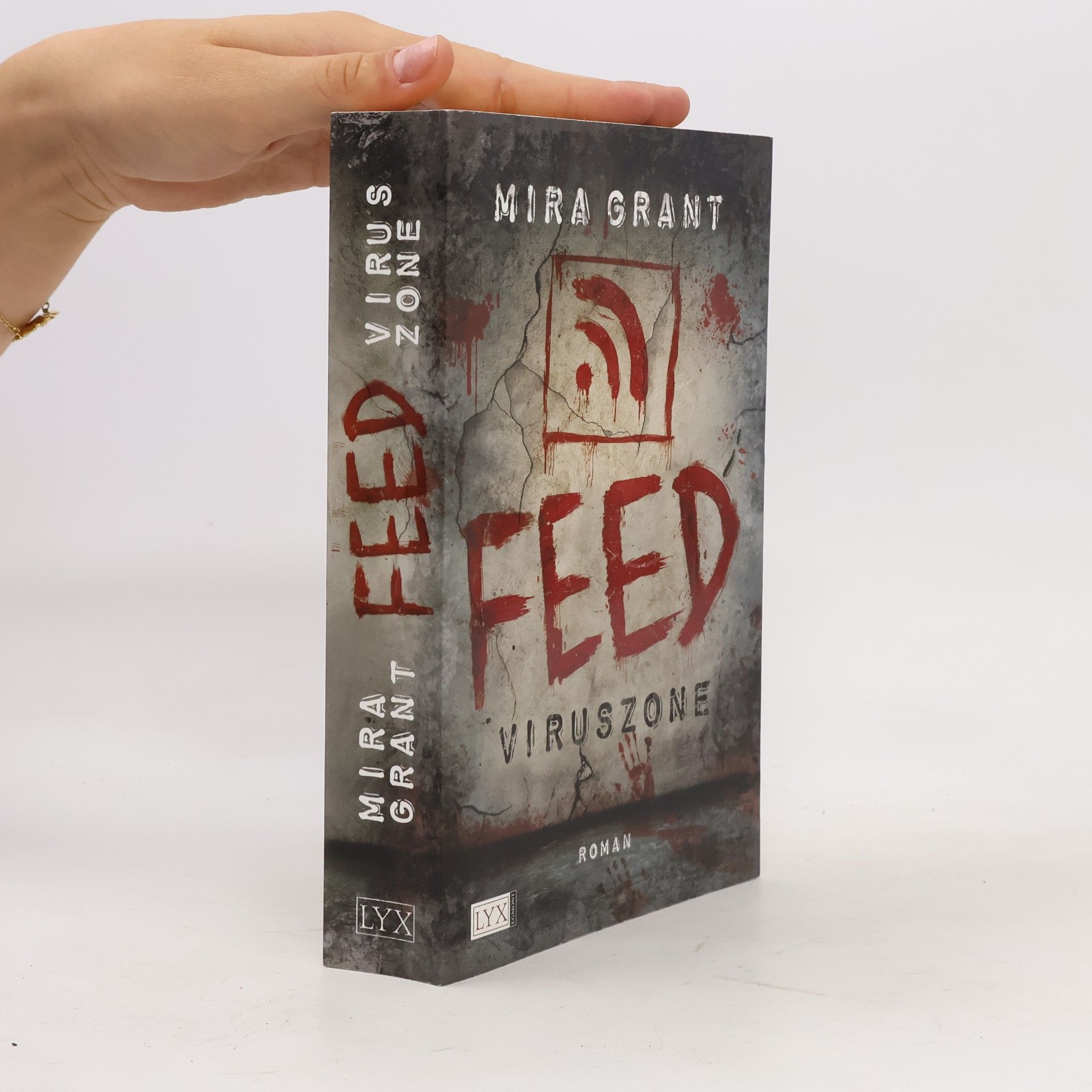 Seanan McGuire Feed