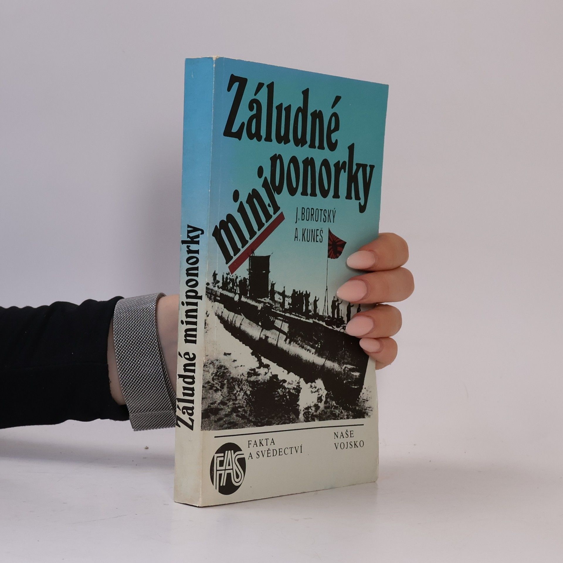 Alexandr Kuneš Záludné miniponorky