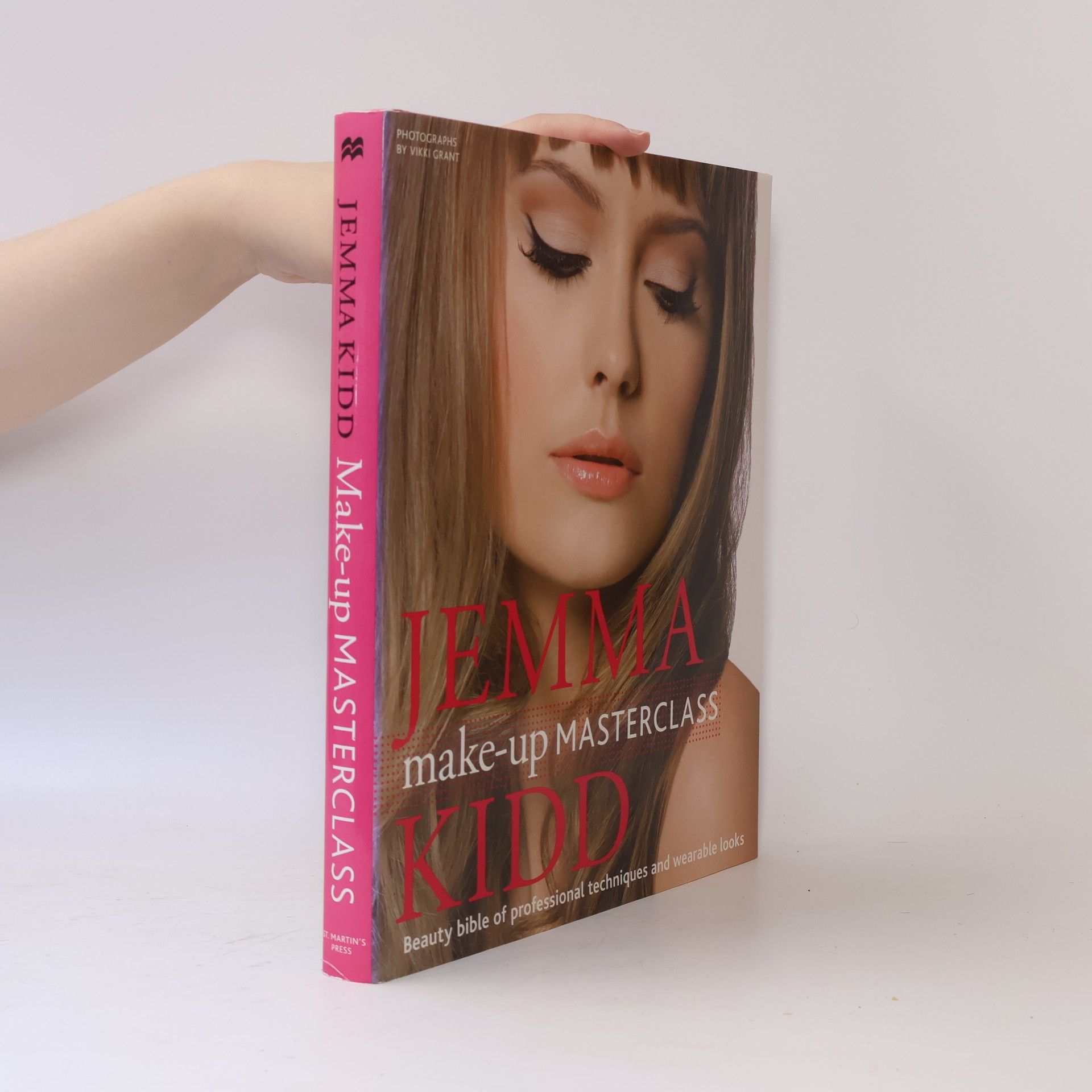 Jemma Kidd Make-up Masterclass