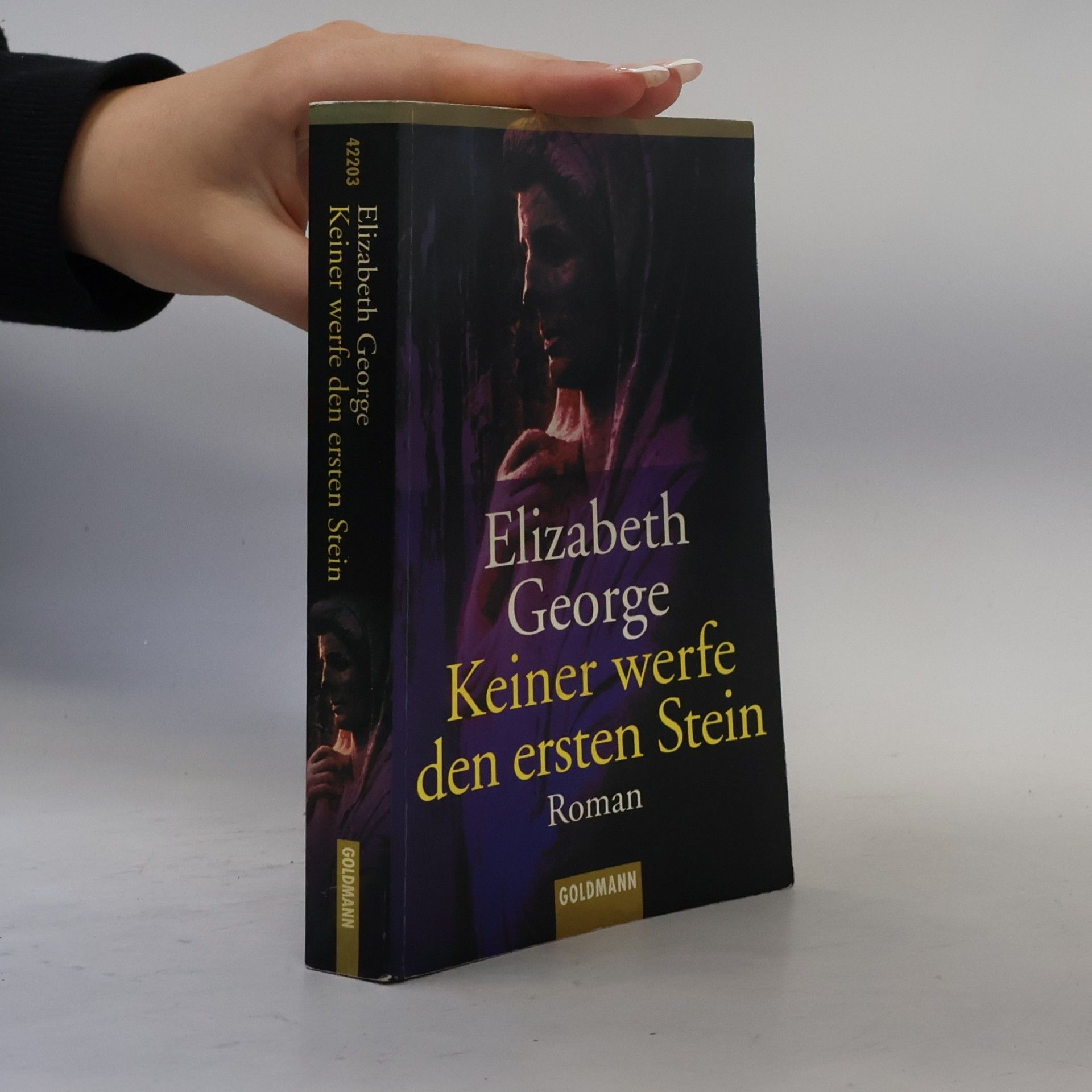 Elizabeth George Keiner werfe den ersten Stein