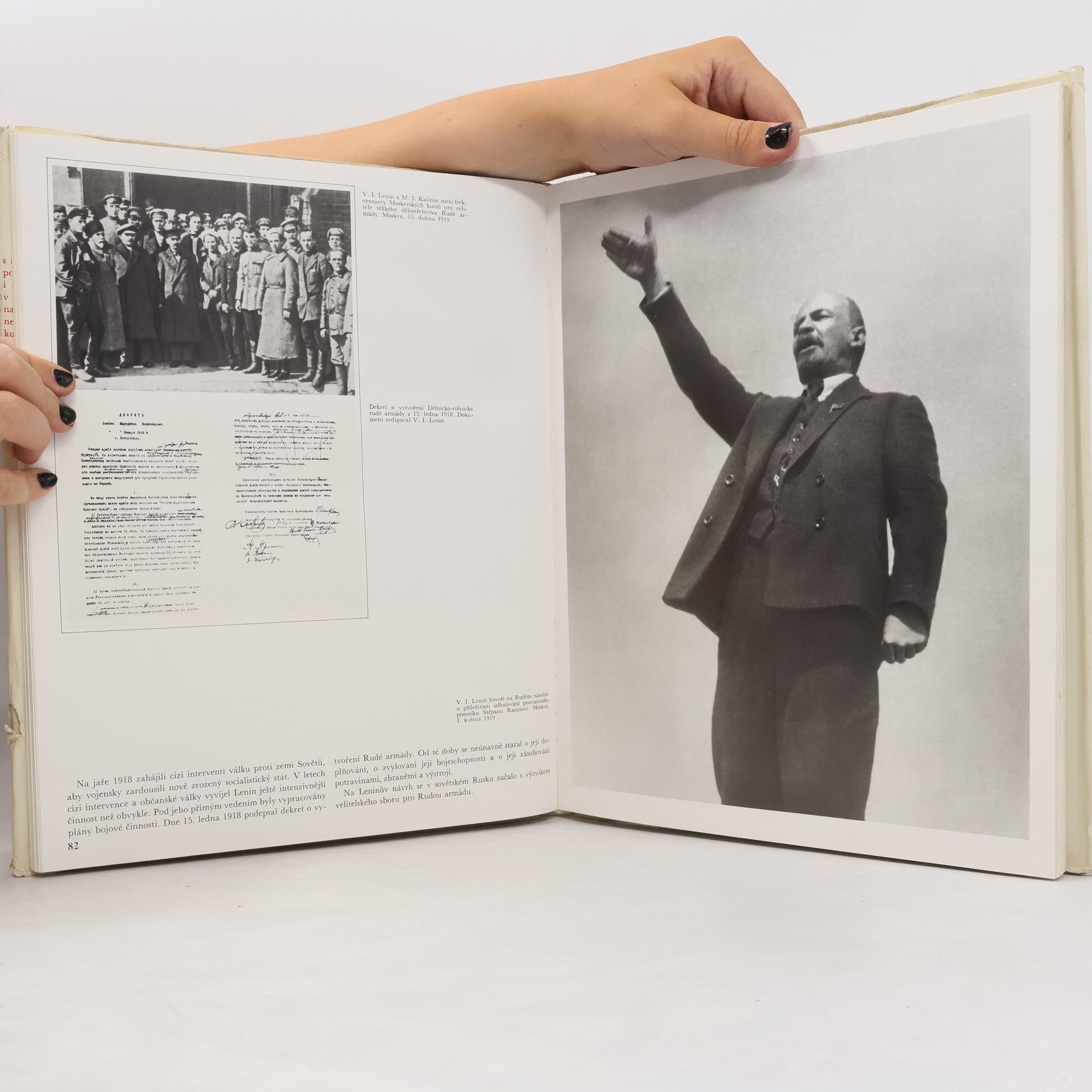 Autorenkollektiv Vladimír Iljič Lenin. Album fotografií a filmových dokumentů