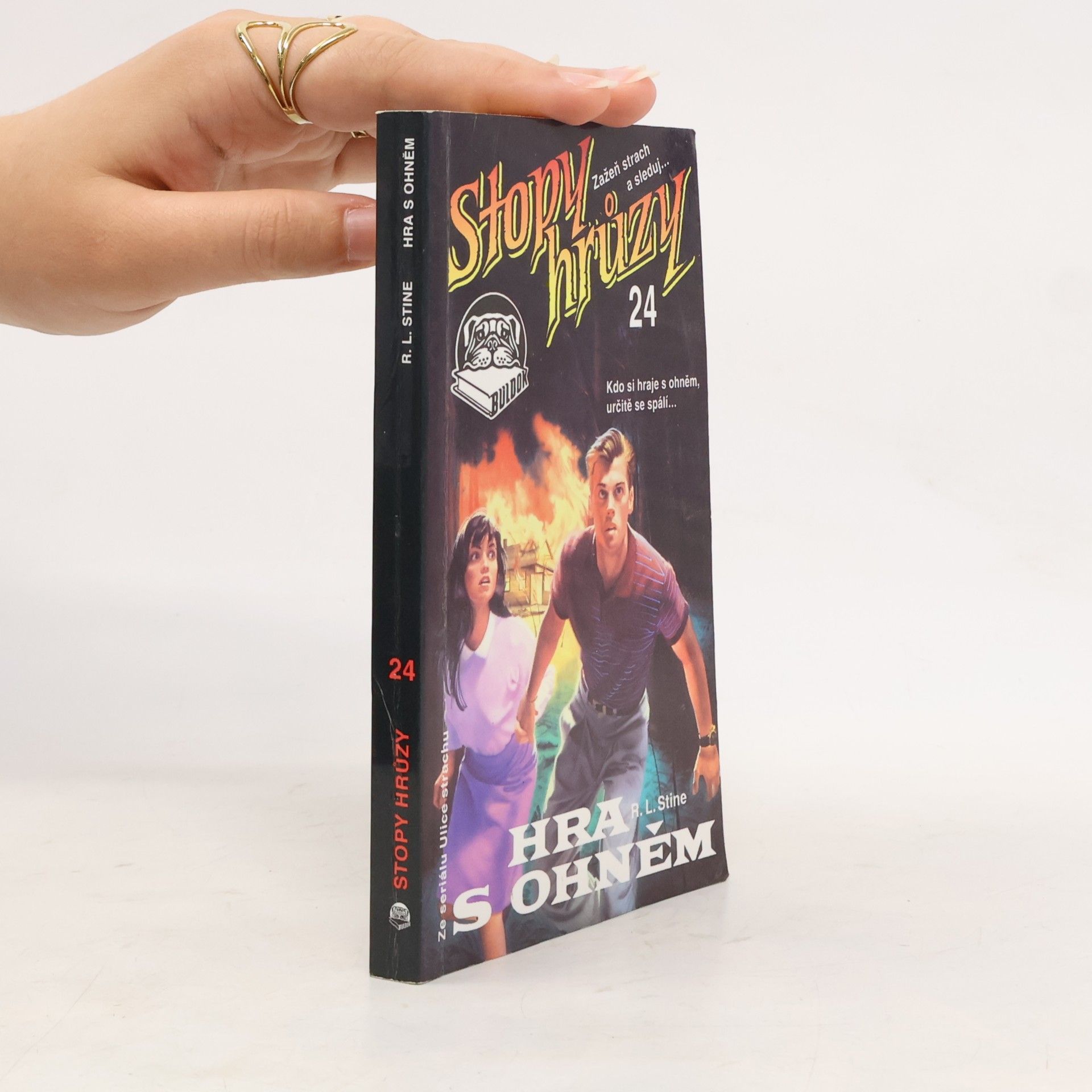 R. L. Stine Hra s ohněm